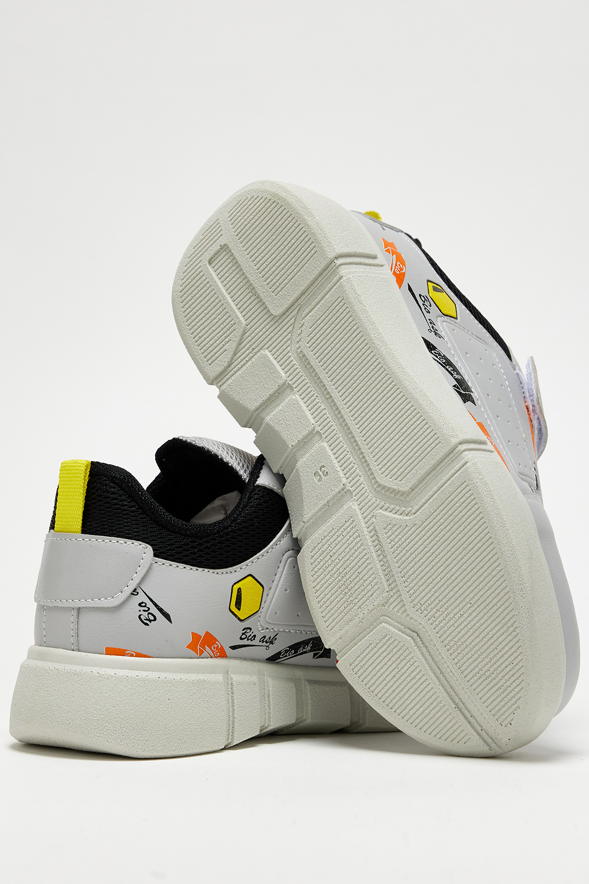 Çocuk Unisex Gri Rahat Kalıp Cırtlı Ayakkabı - Görsel 5