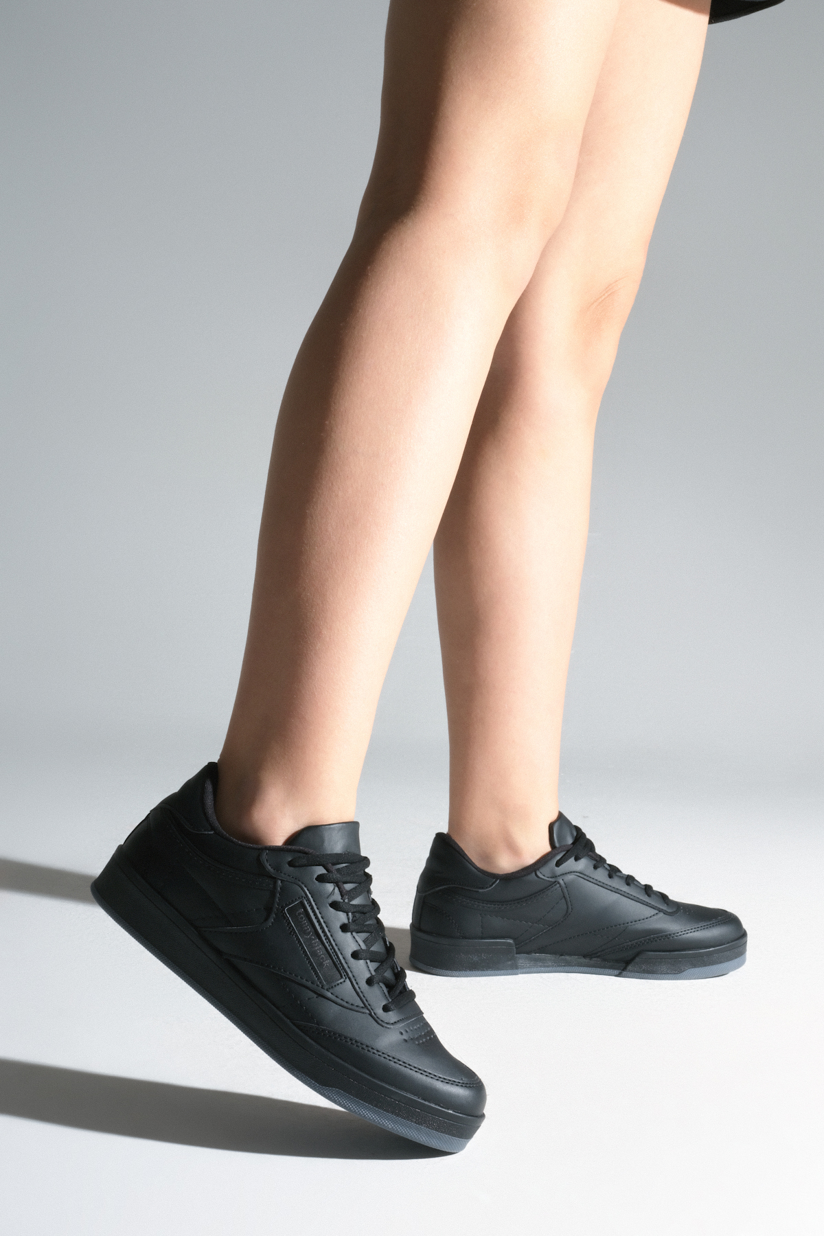 Unisex Siyah Siyah Rahat Kalıp Poli Taban Bağcıklı Spor Ayakkabı - Görsel 2