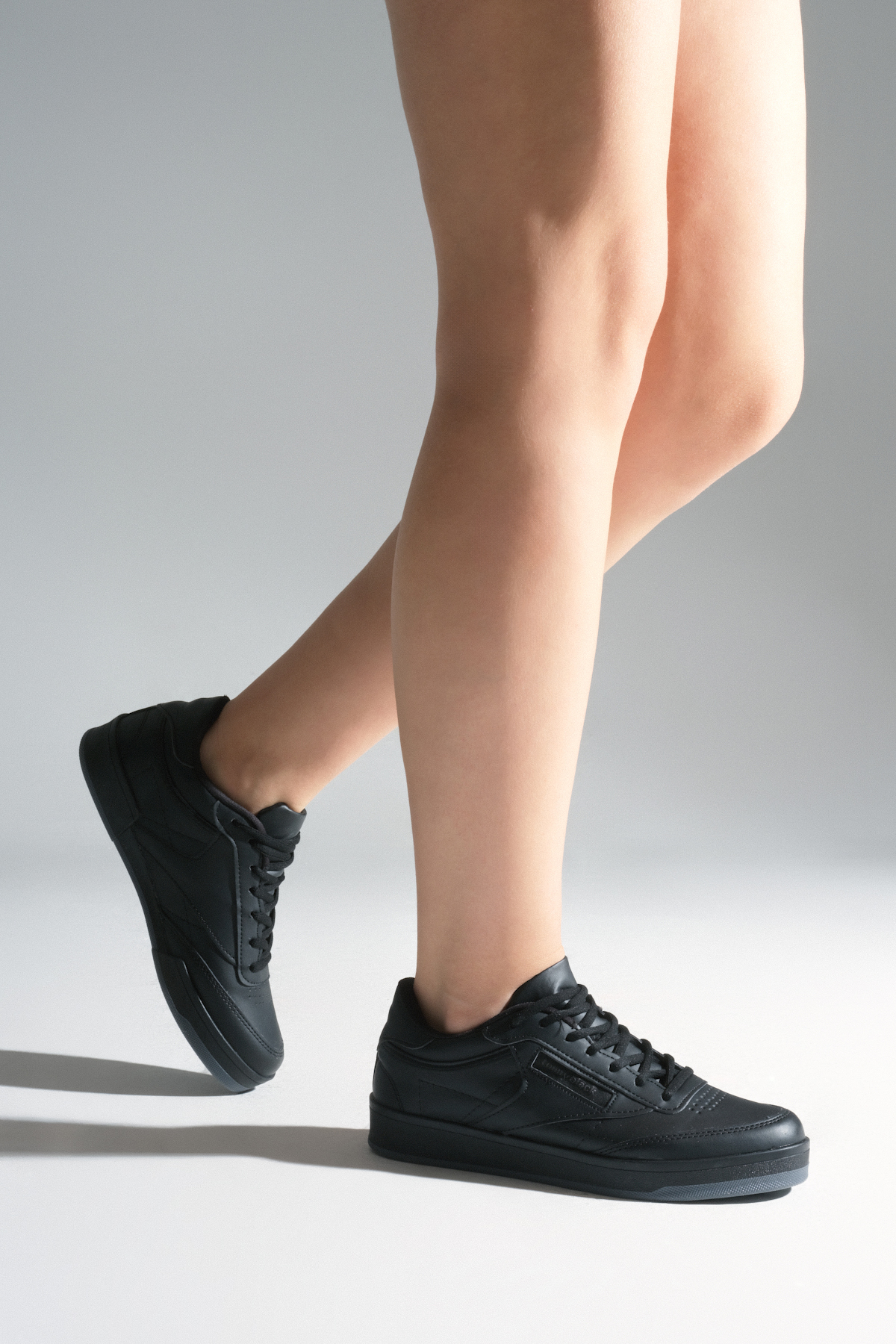 Unisex Siyah Siyah Rahat Kalıp Poli Taban Bağcıklı Spor Ayakkabı - Görsel 5