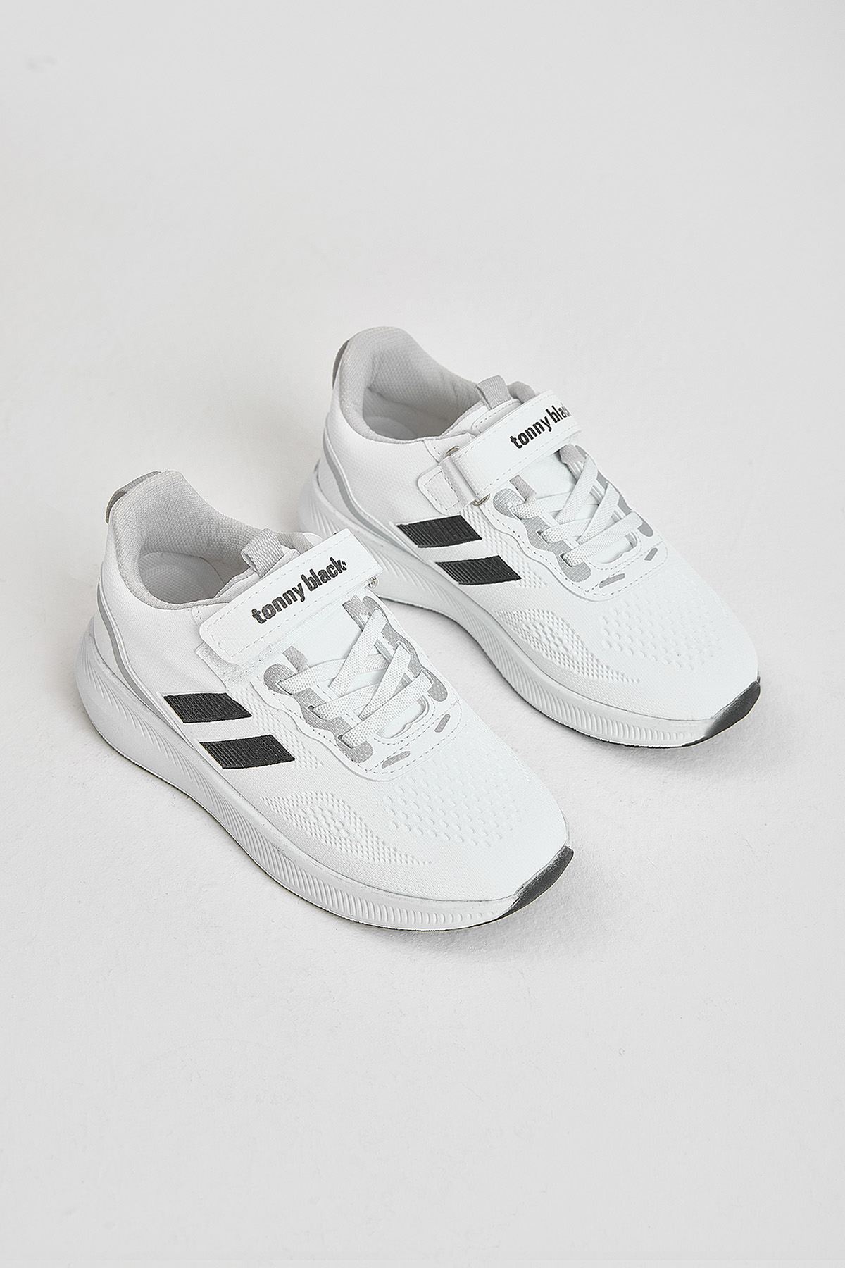 Çocuk Unisex Beyaz Siyah Eva Taban Yanı Şeritli File Detaylı Cırtlı Spor Ayakkabı - Görsel 2