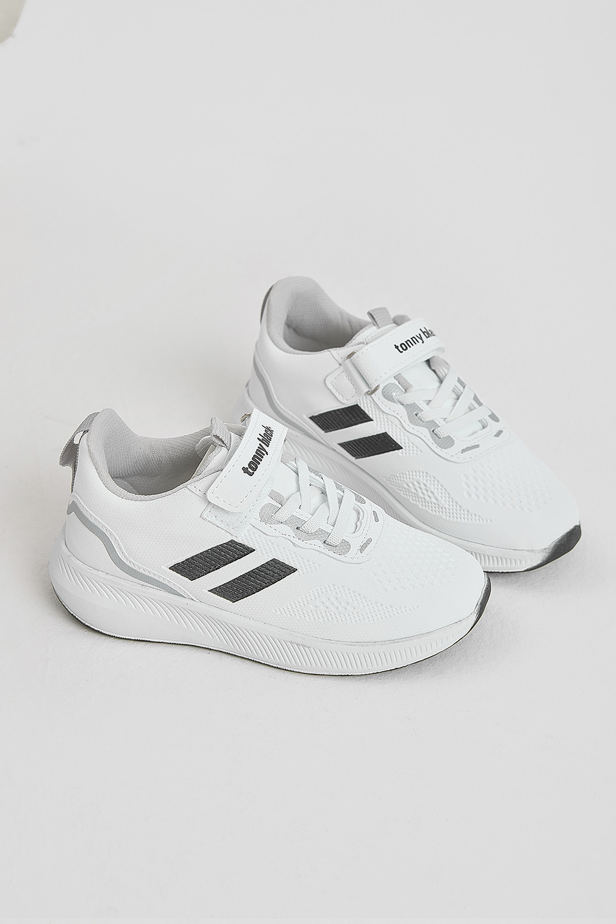 Çocuk Unisex Beyaz Siyah Eva Taban Yanı Şeritli File Detaylı Cırtlı Spor Ayakkabı - Görsel 3