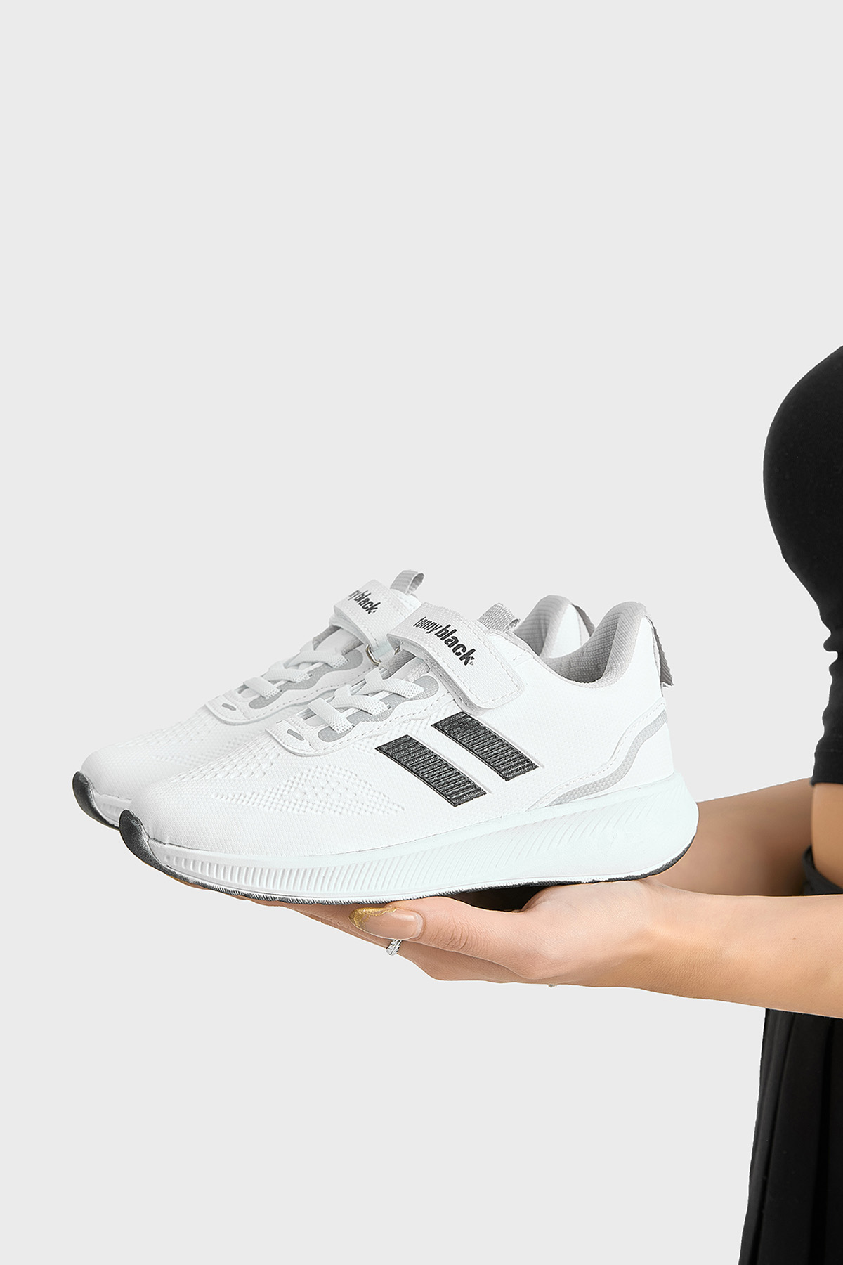 Çocuk Unisex Beyaz Siyah Eva Taban Yanı Şeritli File Detaylı Cırtlı Spor Ayakkabı - Görsel 6