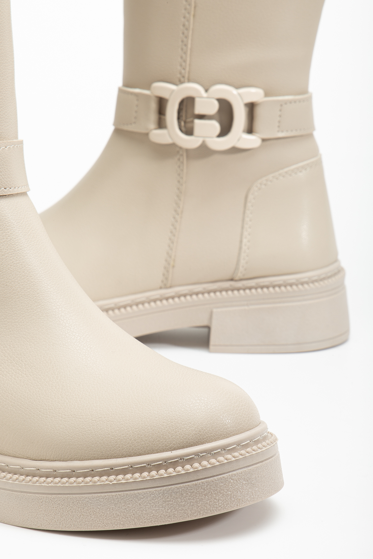 Kadın Bej Cilt Kalın Termo Taban Tokalı Fermuarlı Çizme - Görsel 5