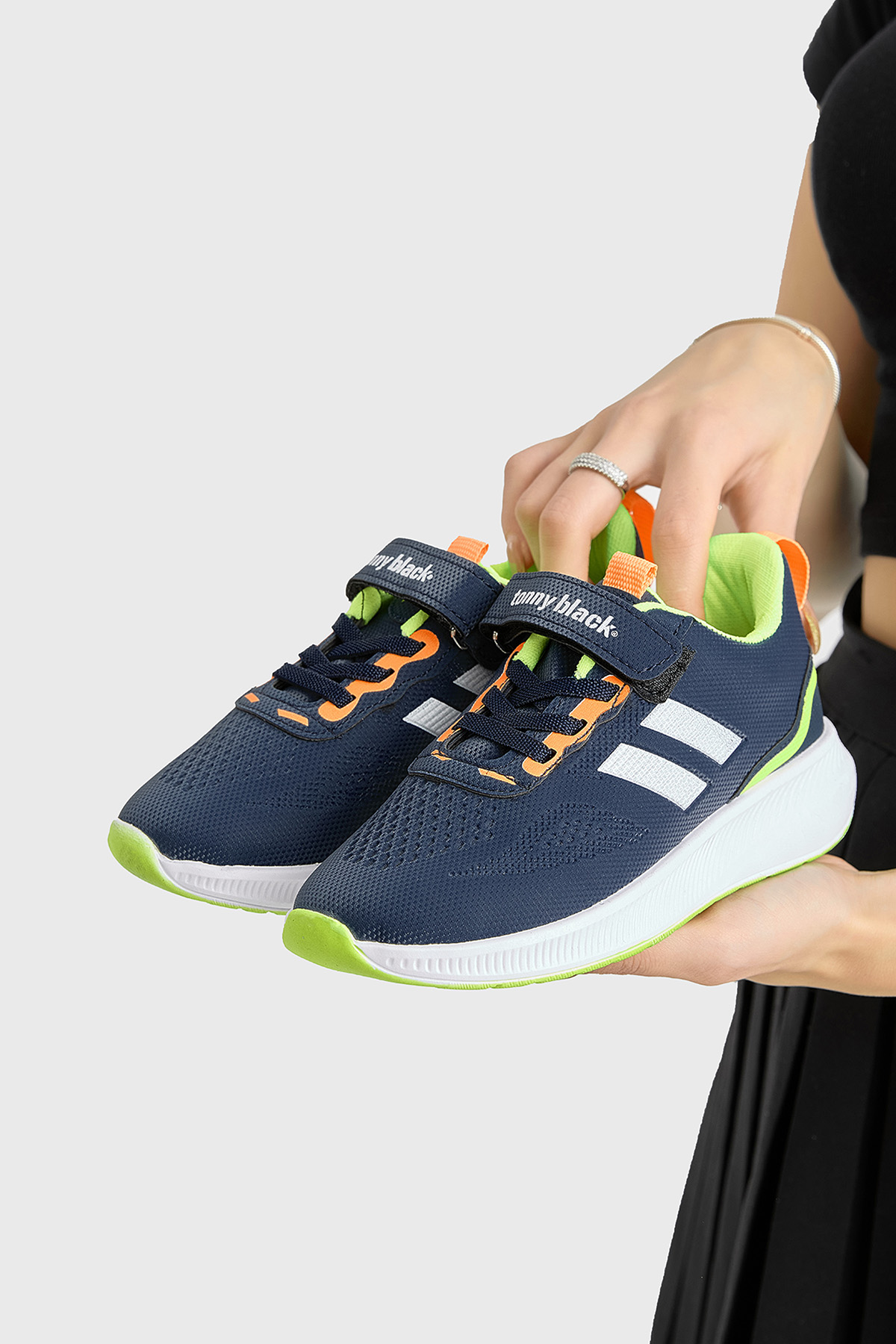 Çocuk Unisex Lacivert Eva Taban Yanı Şeritli File Detaylı Cırtlı Spor Ayakkabı - Görsel 5