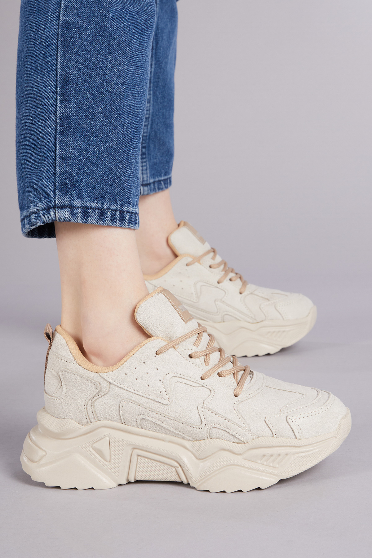 Kadın Krem Rahat Kalıp Yüksek Taban Bağcıklı Spor Ayakkabı - Görsel 2