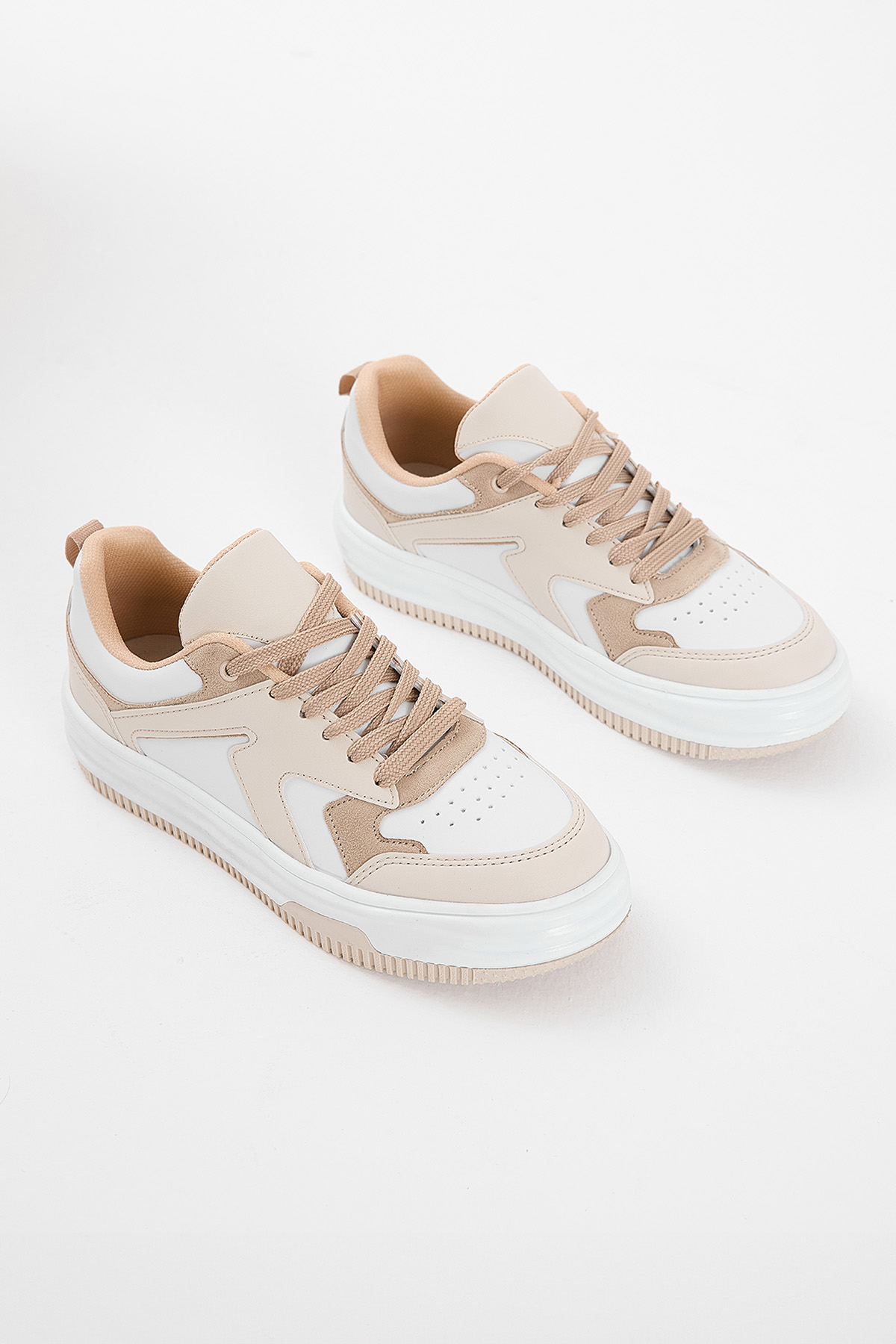 Kadın Bej Termo Taban Bağcıklı Spor Ayakkabı - Görsel 3