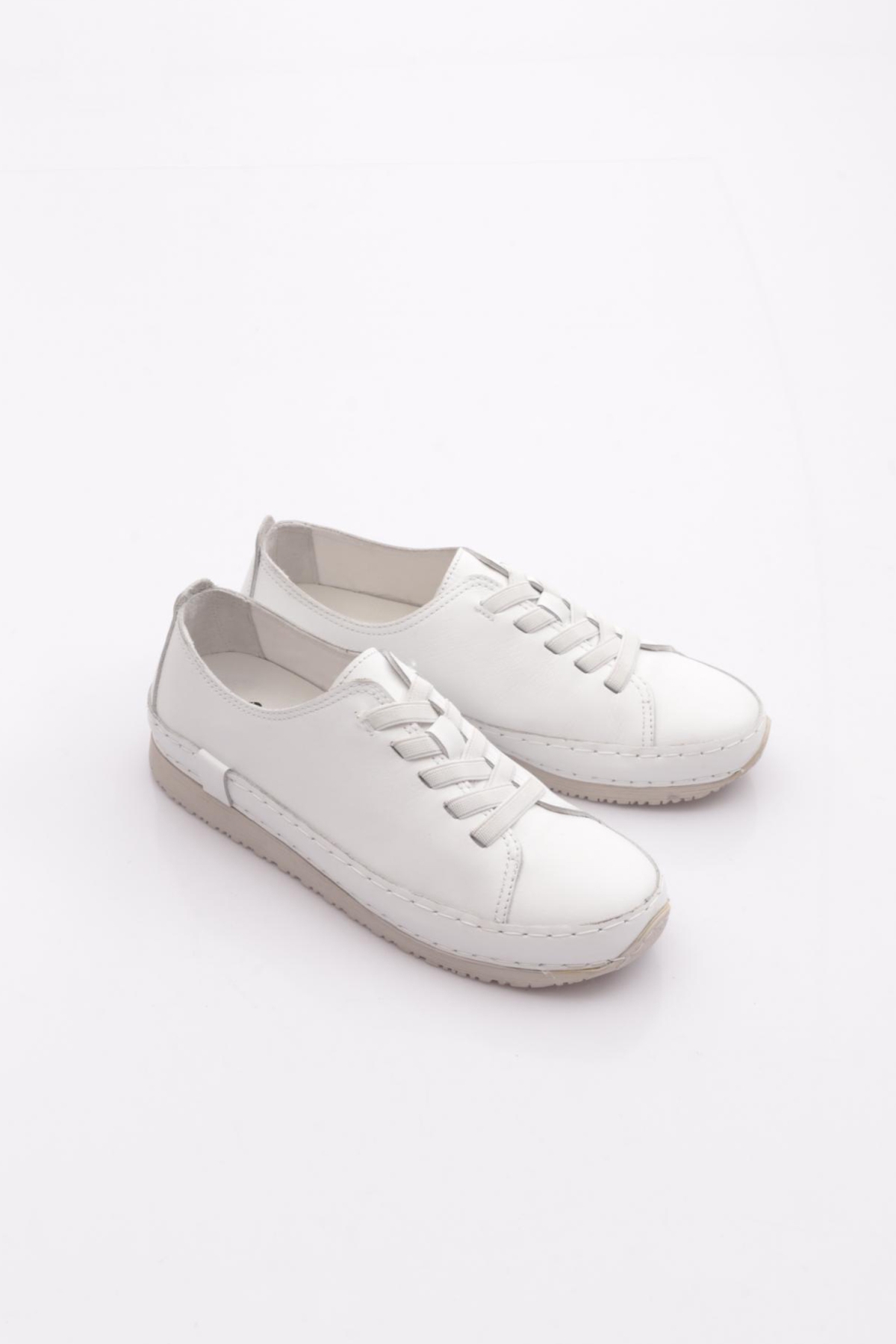 233026 Kadin Deri Ayakkabi - Görsel 3