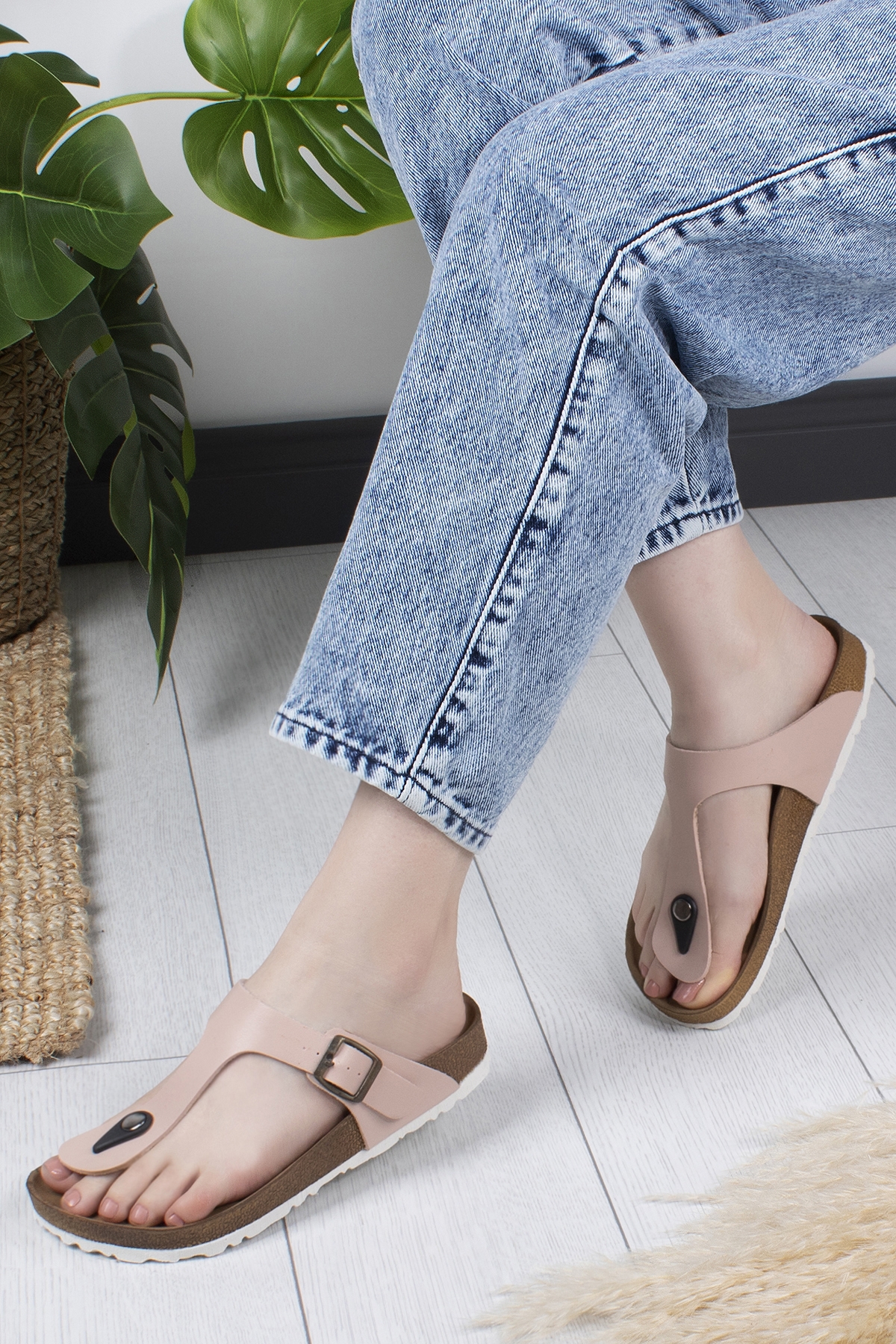 Angel Anatomik Ortopedik Parmak Arası Günlük Kadın Terlik - Görsel 2