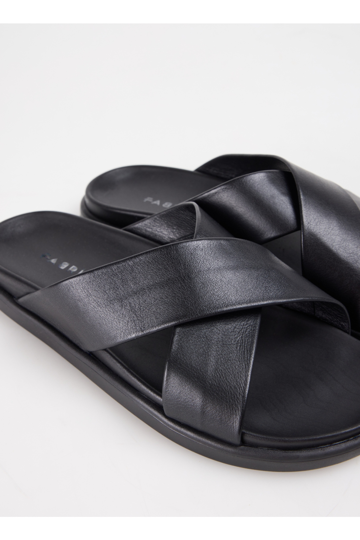 Siyah Erkek Terlik REBEL - Görsel 6