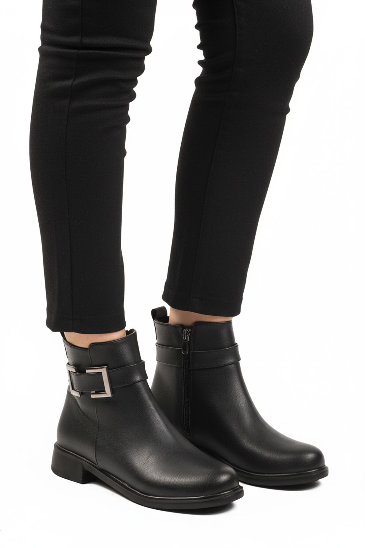 Siyah Cilt Fermuarlı Kaymaz İçi Polarlı Kadın Bot 209144 Z - Görsel 2