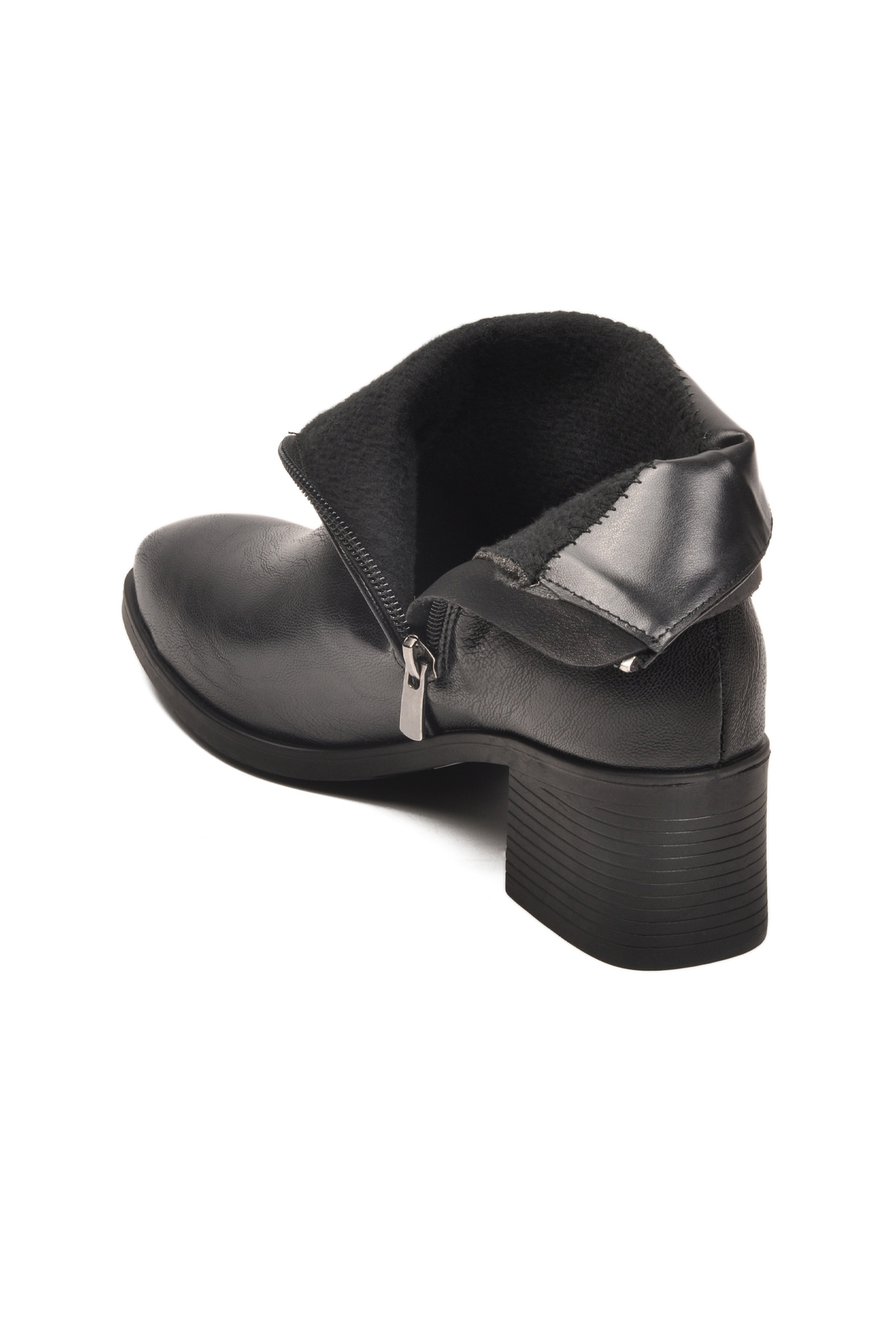Siyah Cilt Fermuarlı Kaymaz Polarlı Kadın Topuklu Bot 417637 Z - Görsel 5