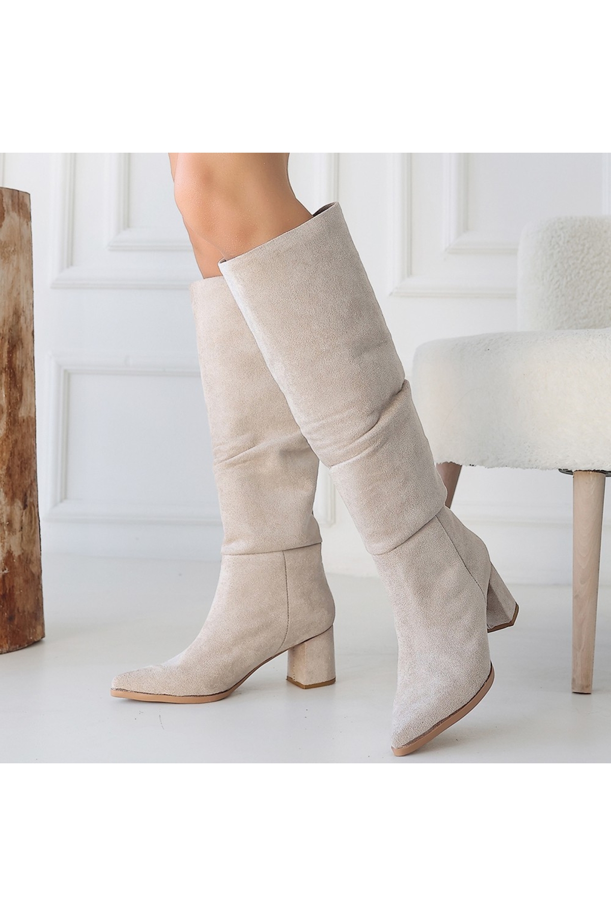 Pabucmarketi Pabucmarketi Bej Süet Kadın Topuklu Çizme Flo'da! Bej - 5. görsel