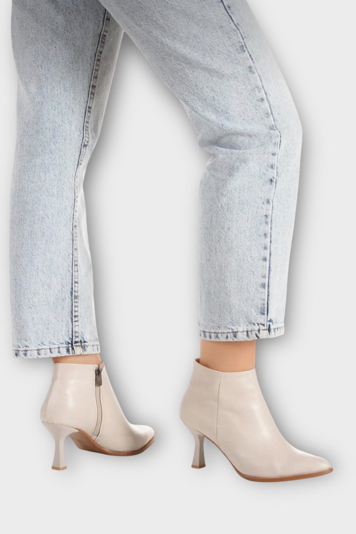 Topuklu Fermuarlı Kadın Bot (8 Cm) BEJ - Görsel 4