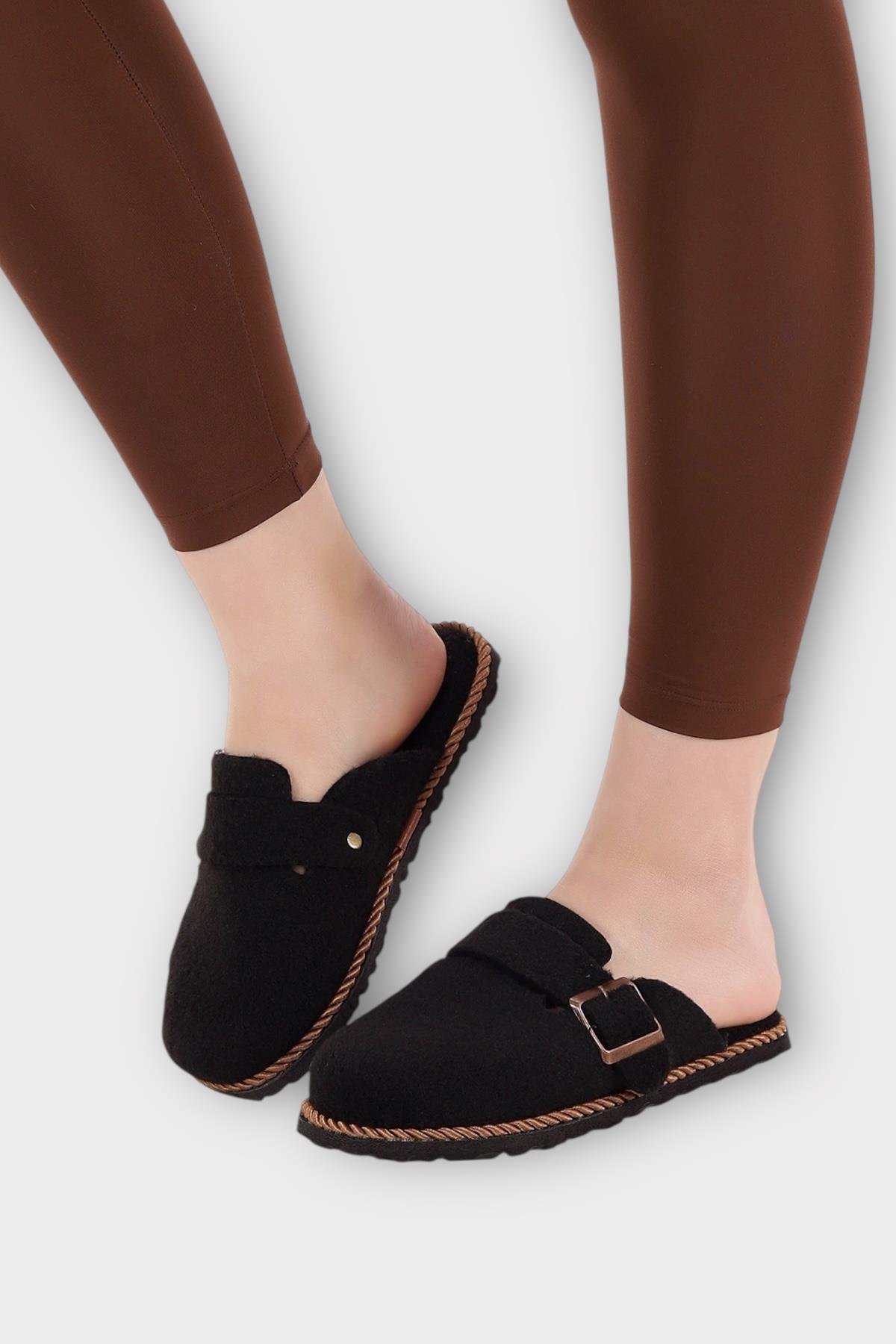 Tokalı Keçe Kumaşlı Ev Terliği SİYAH - Görsel 2