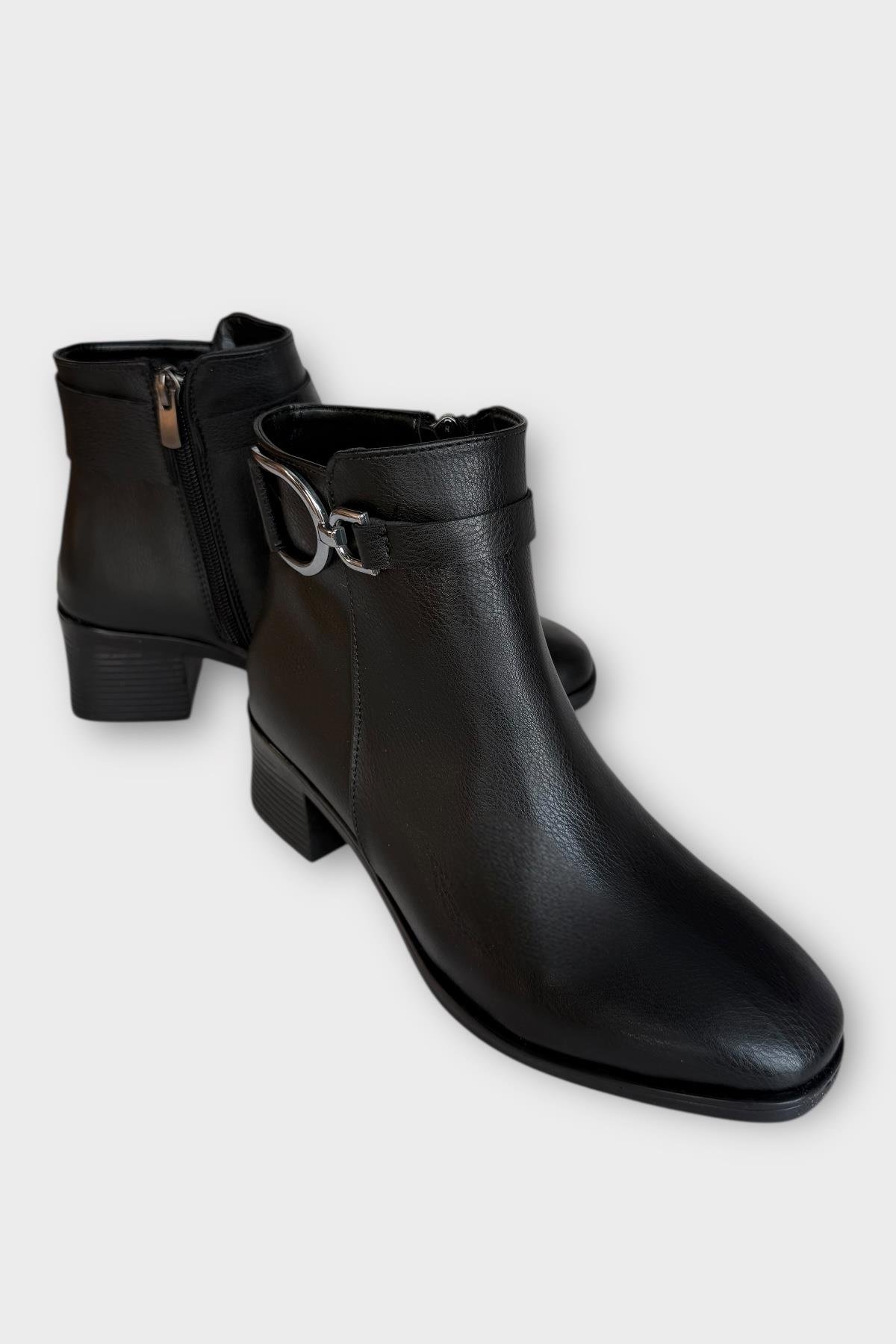 Toka Detaylı Topuklu Fermuarlı Kadın Bot SİYAH - GÜMÜŞ - Görsel 4