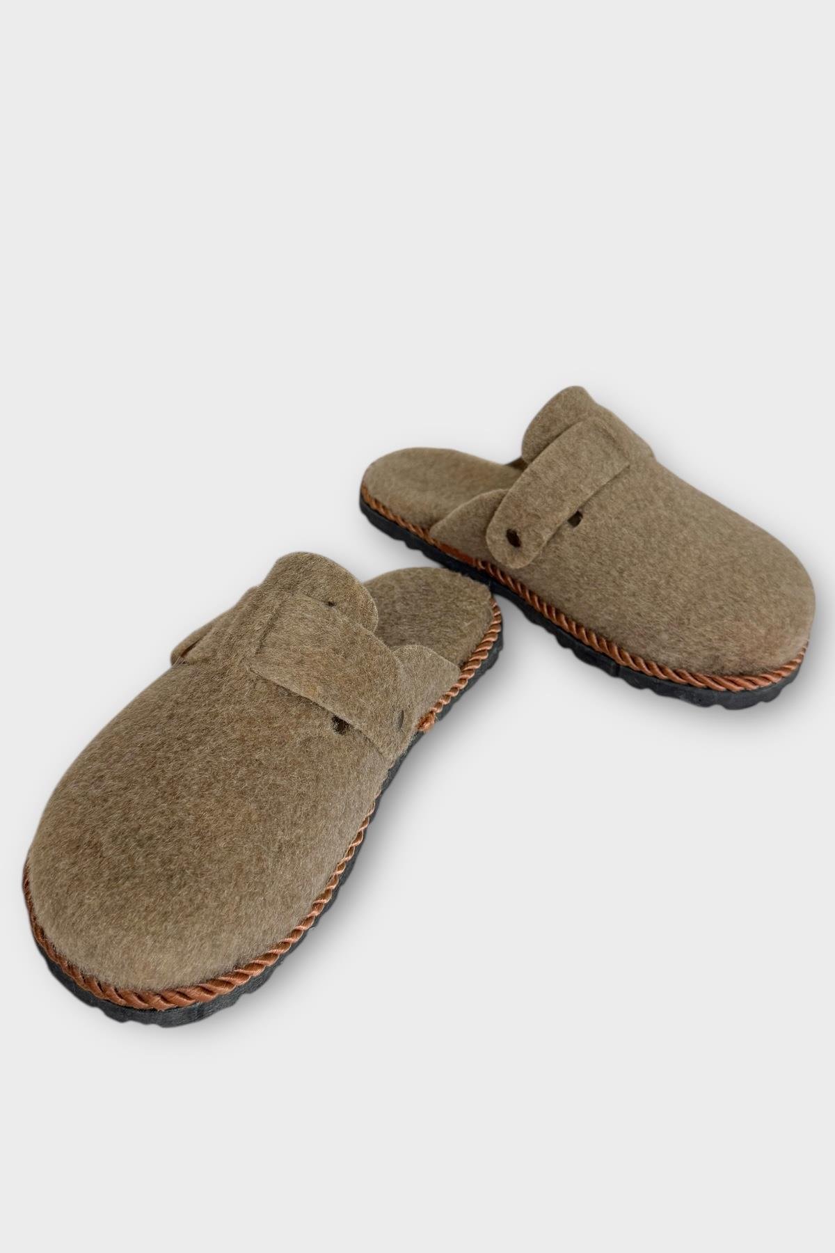 Tokalı Keçe Kumaşlı Ev Terliği HAKİ - Görsel 6