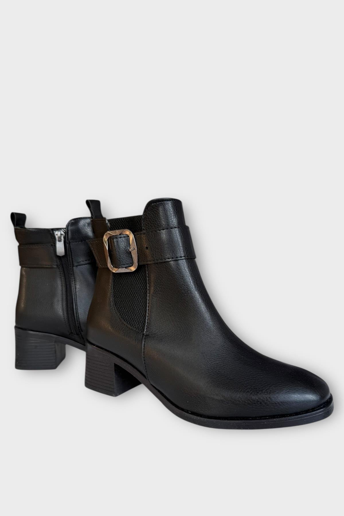 Toka Detaylı Kalın Topuk Sivri Burun Kadın Bot SİYAH - GÜMÜŞ - Görsel 3