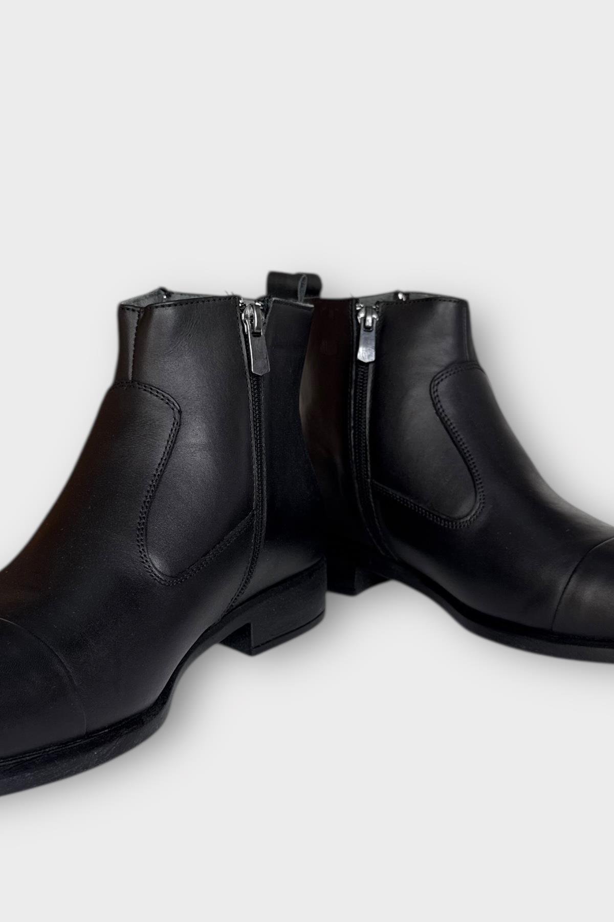 Hakiki Deri Kaydırmaz Kauçuk Taban Fermuarlı Sivri Burun Klasik Erkek Bot SİYAH - FÜME - Görsel 5