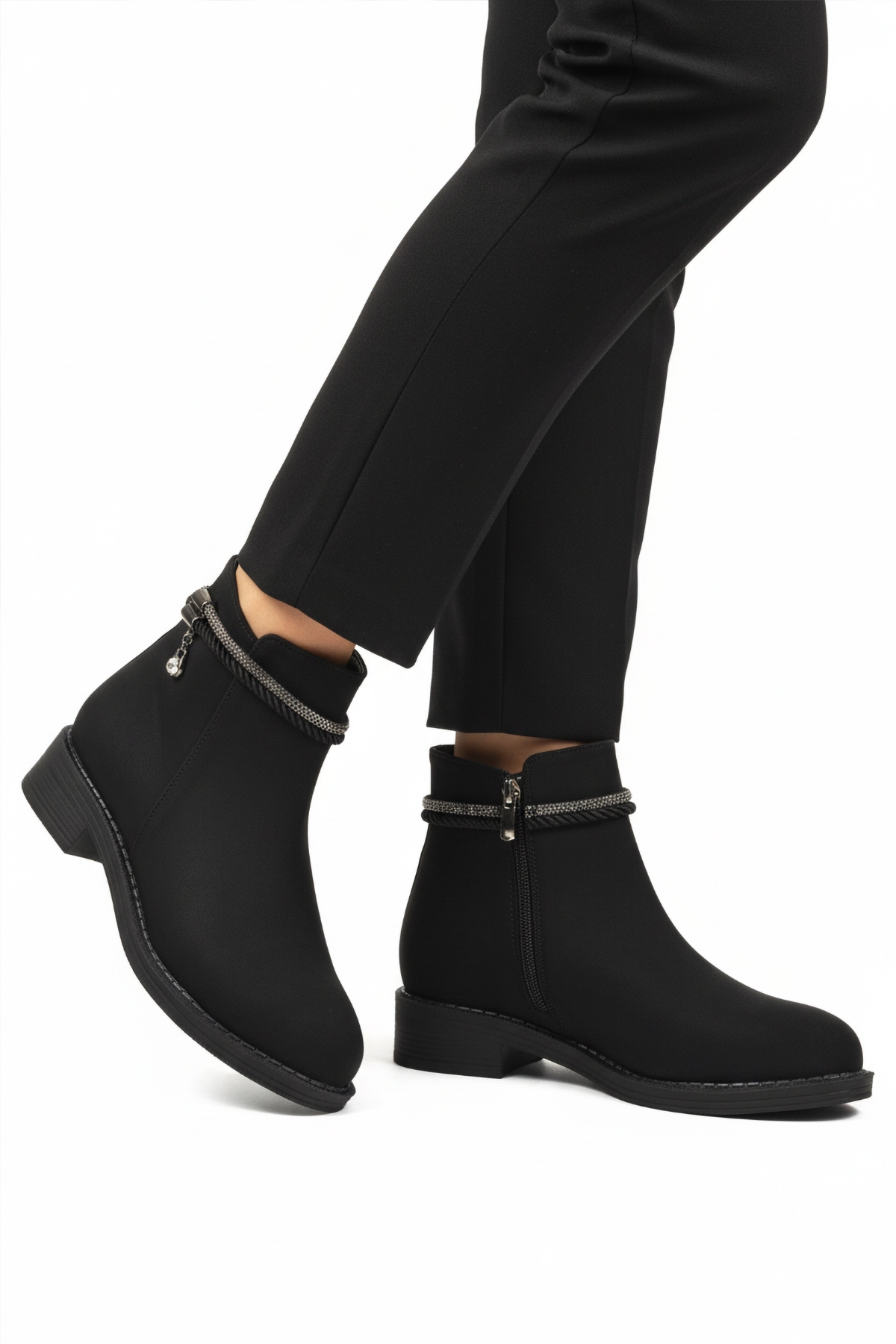 Aspor Siyah Zümrüt Fermuarlı Kadın Topuklu Bot - Görsel 2