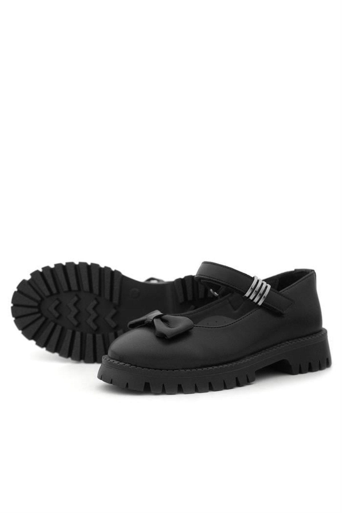 Siyah Mat Kalın Tabanlı Metal Detaylı Cırtlı Kız Çocuk Babet - Görsel 8