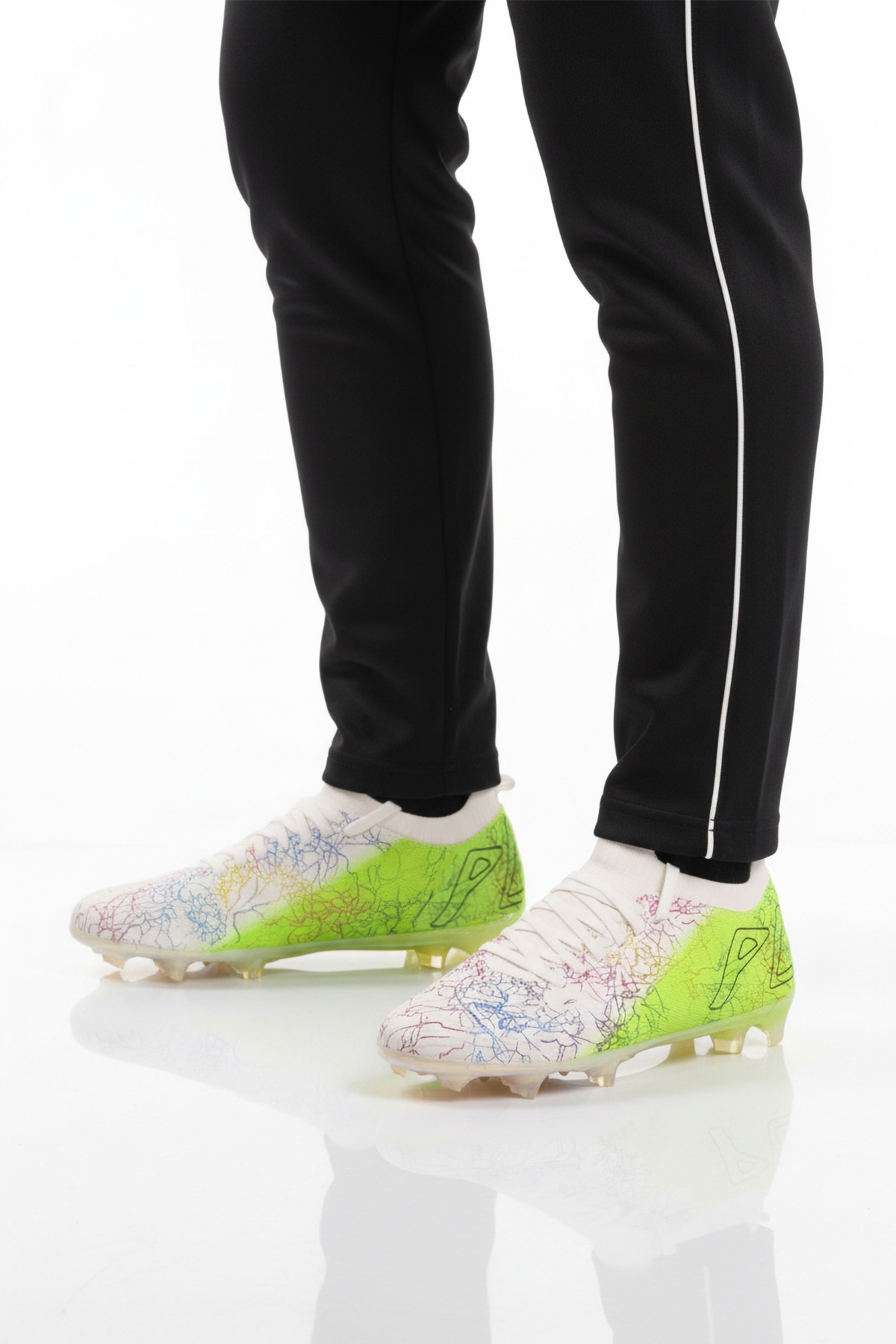 Beyaz Neon Yeşil Çoraplı Bağcıklı Erkek Krampon MK-252-153 M - Görsel 2