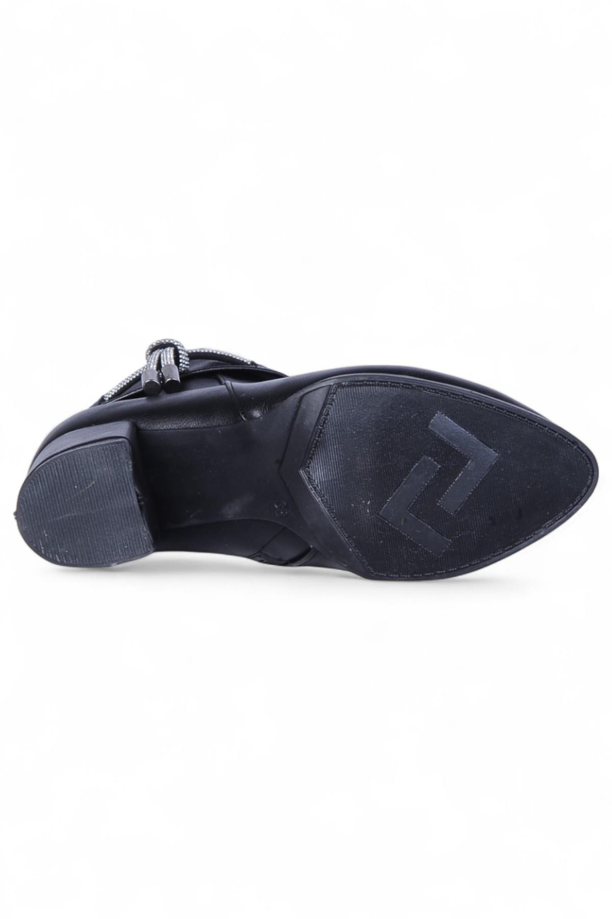 By15 Cilt Siyah Ayışığı Kadın 7Cm Topuklu Bot - Görsel 4