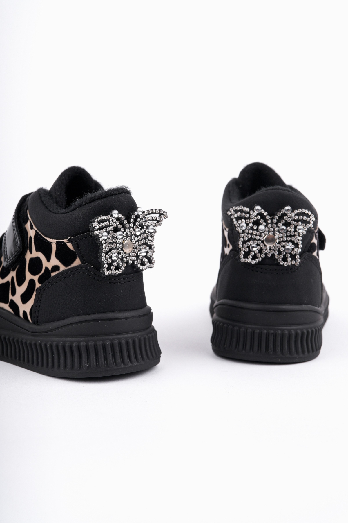 PAWS Kelebekli Çift Cırtlı Kız Bebek ve Çocuk Bot - Görsel 3