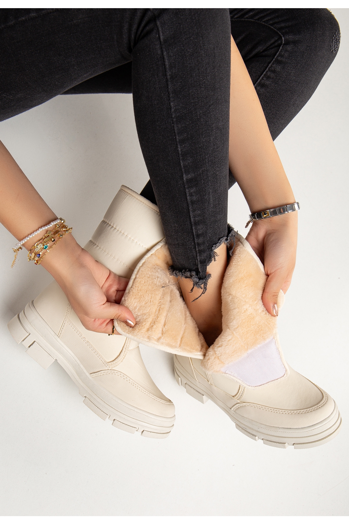 Lady Termal Kürklü Bantlı Soğuk Dayanıklı Kadın Bot Çizme Kar Botu - Görsel 4