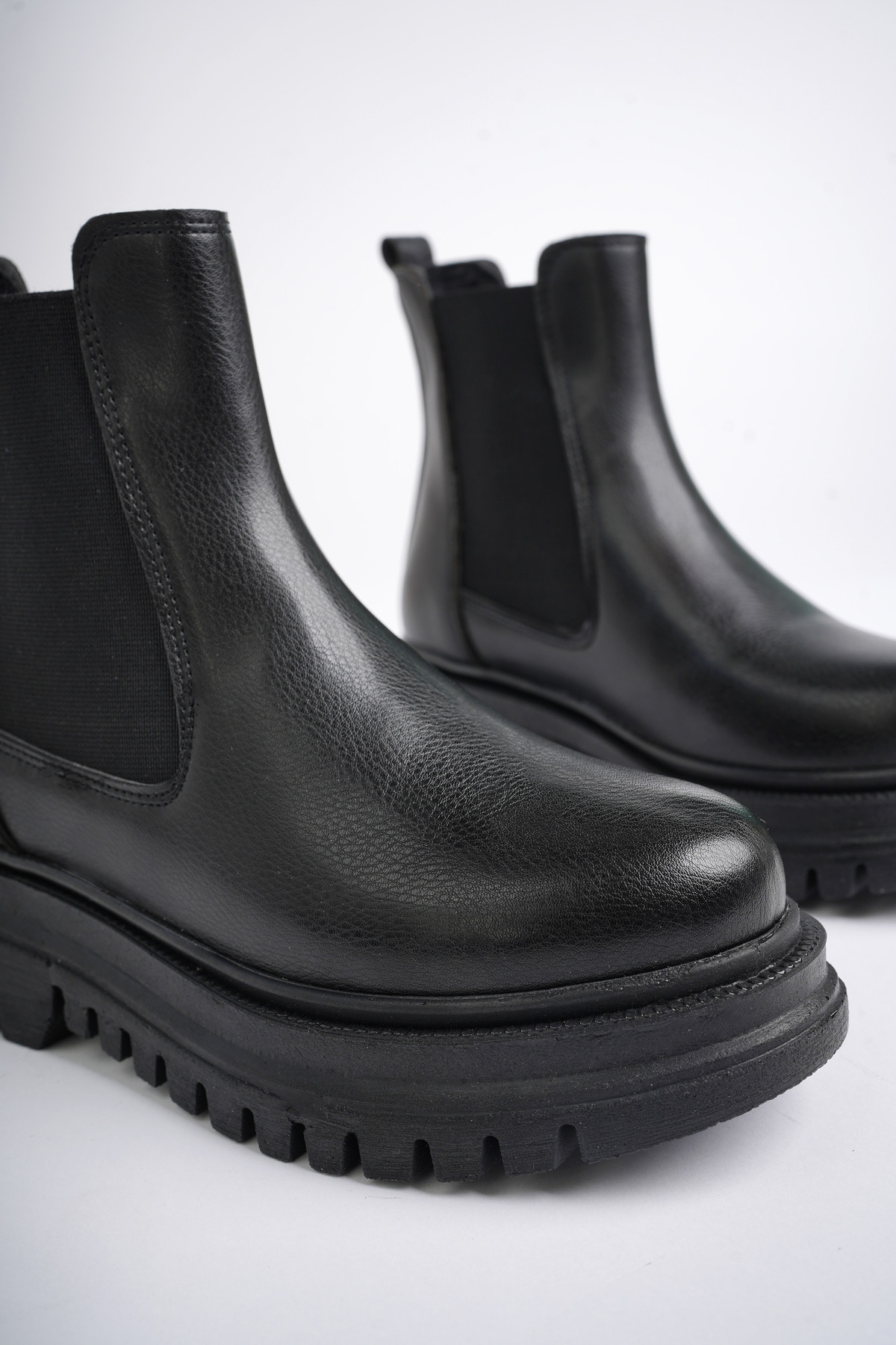 Su Geçirmez İçi Kürklü Yüksek Taban Yanlar Lastikli Çok Hafif Taban Garantili Kı Siyah - Görsel 7