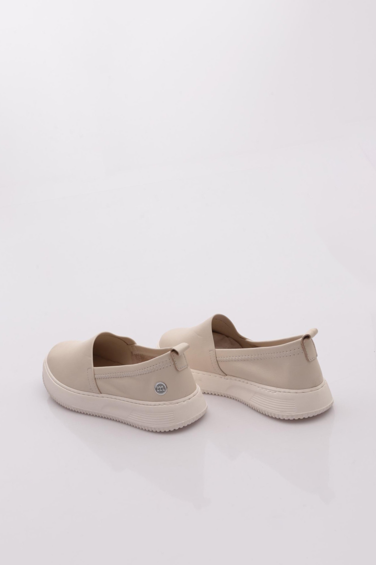 D25Ya-850 Kadın Deri Günlük Ayakkabı - Görsel 4