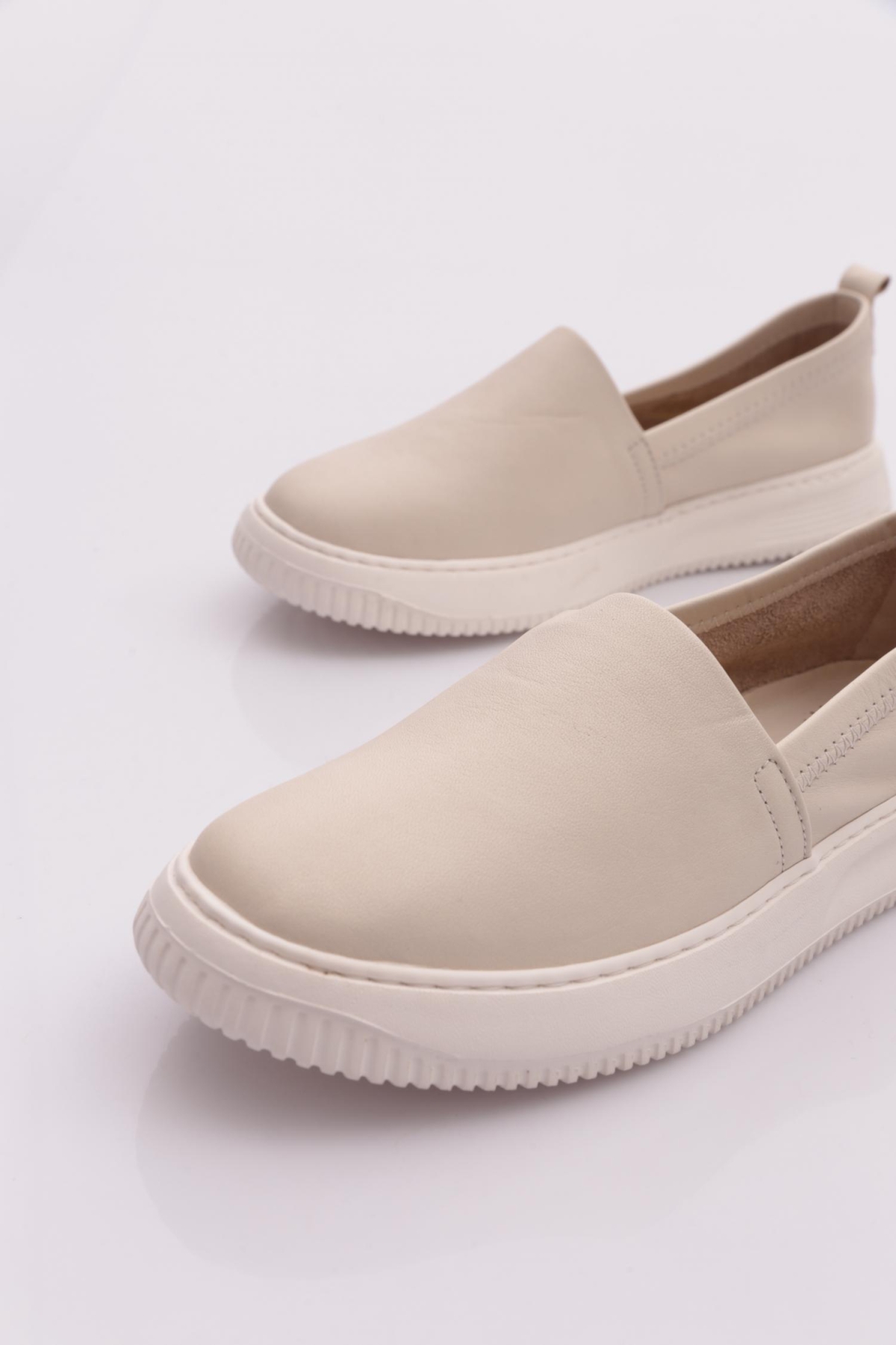 D25Ya-850 Kadın Deri Günlük Ayakkabı - Görsel 5