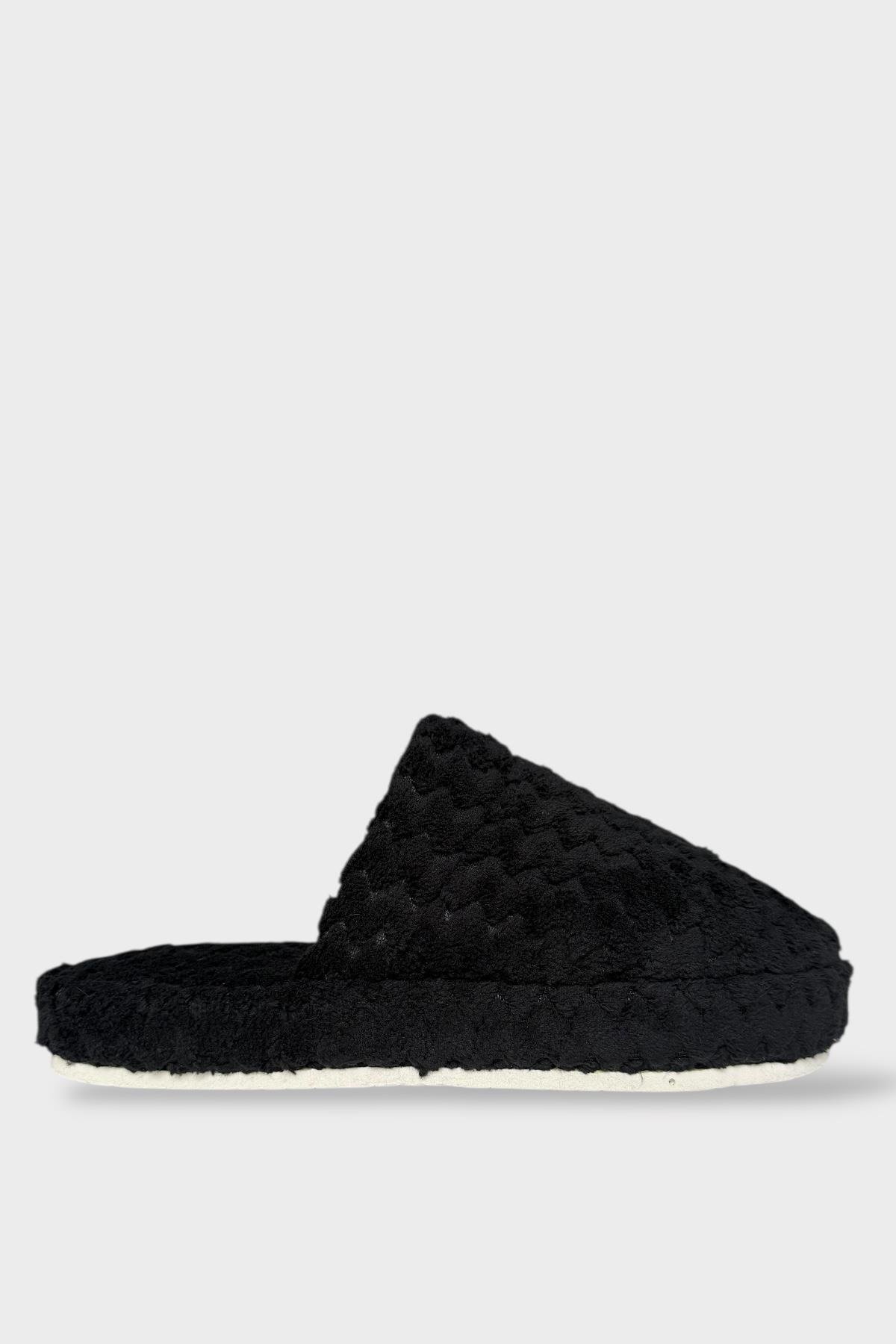 Liger Liger Siyah Kadın Zikzak Desen İçi Kürklü Kaymaz Taban Ev Terliği SİYAH Flo'da! Siyah - 2. görsel