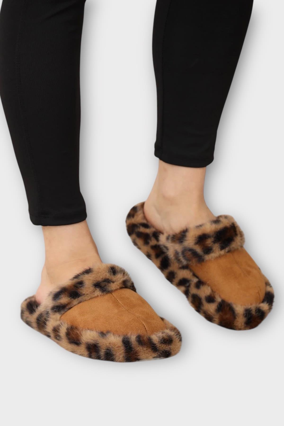 Peluş Detaylı Kadın Ev Terliği TABA - Görsel 2