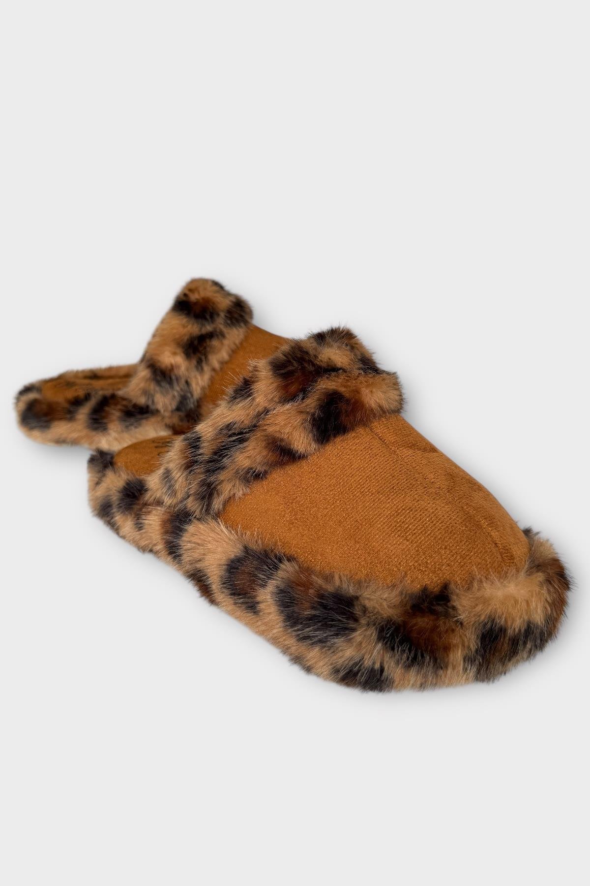 Peluş Detaylı Kadın Ev Terliği TABA - Görsel 6