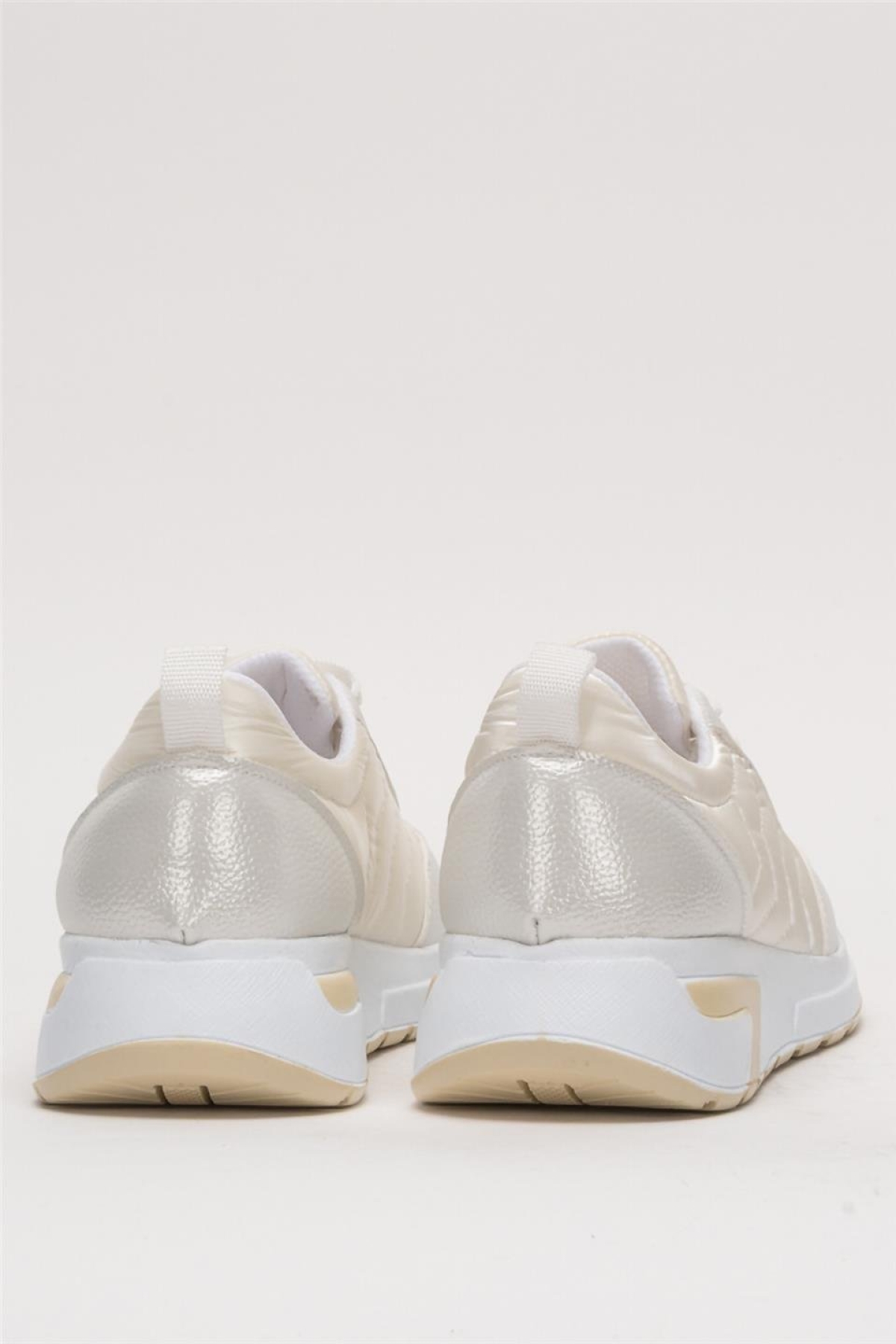 Kadın Günlük Rahat Comfort Taban Parlak Spor Sneaker Ayakkabı BEYAZ - Görsel 5
