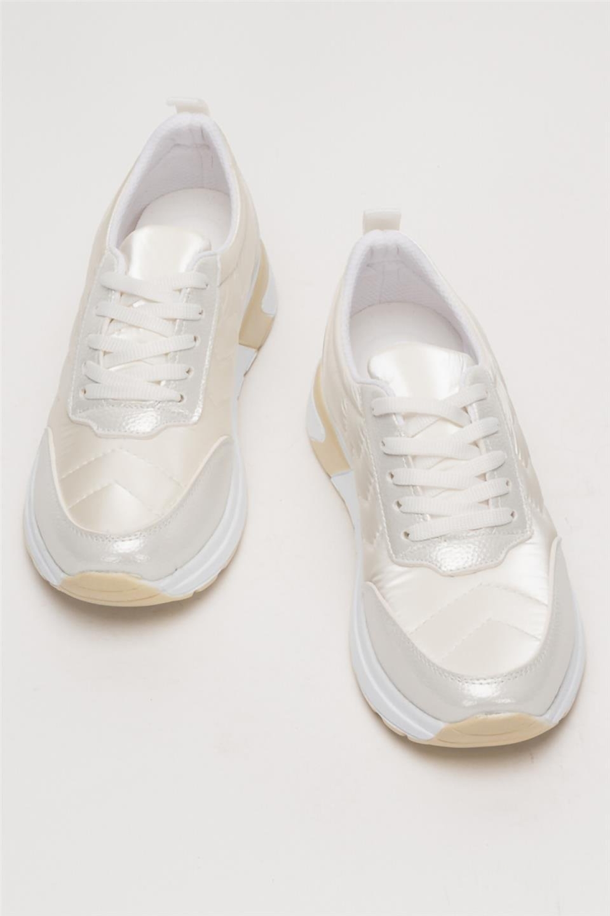 Kadın Günlük Rahat Comfort Taban Parlak Spor Sneaker Ayakkabı BEYAZ - Görsel 7