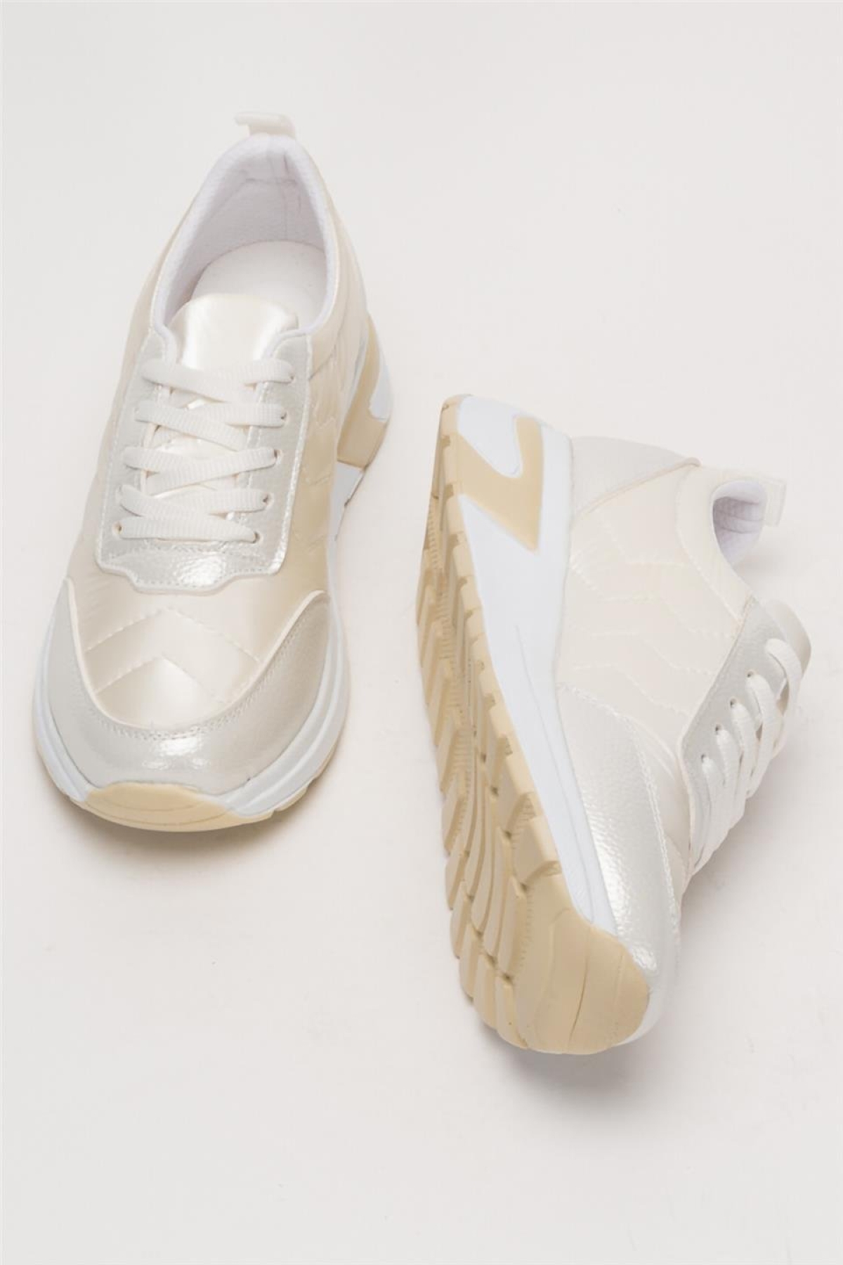 Kadın Günlük Rahat Comfort Taban Parlak Spor Sneaker Ayakkabı BEYAZ - Görsel 8