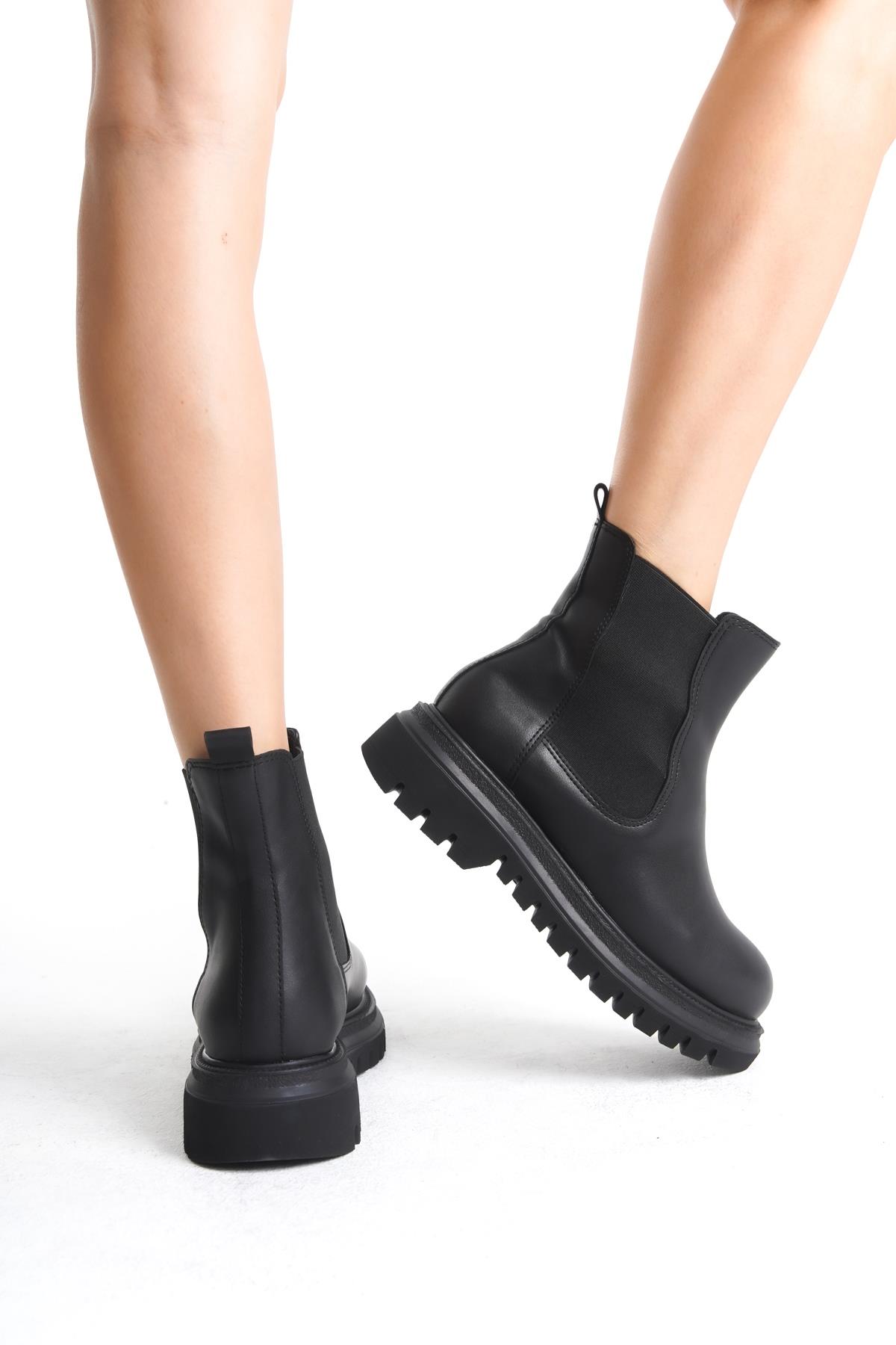 Chic Siyah Mat Günlük Lastikli Chelsea Bot - Görsel 4