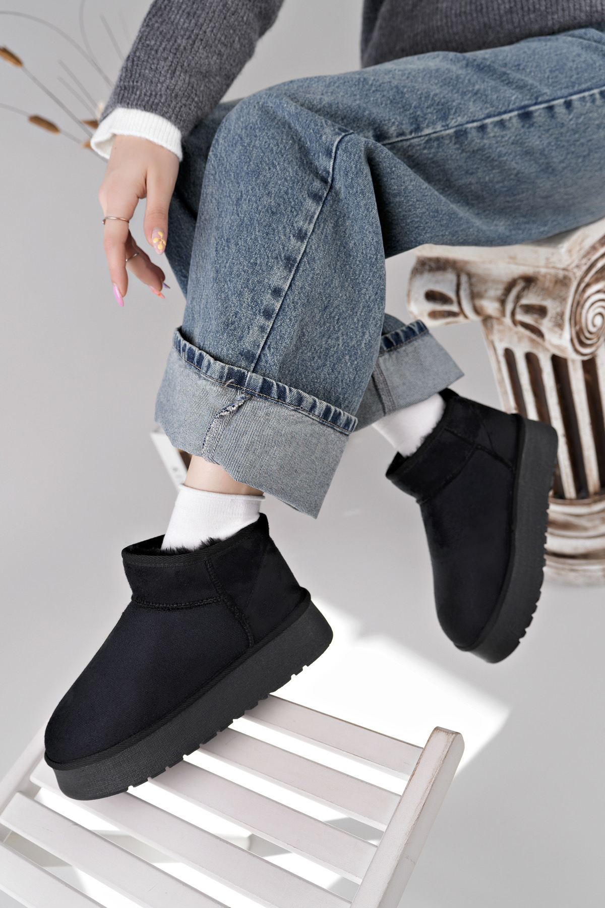 Kadın Garantili İçi Kürklü Hafif Taban Mini Bot Uggm.302 Siyah - Görsel 3