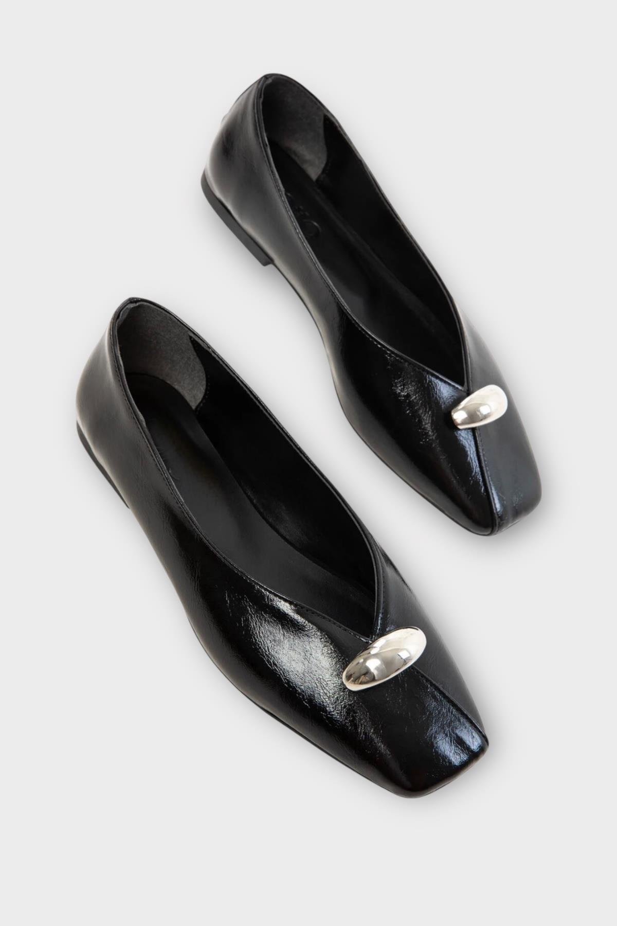 Kare Burun Toka Detaylı Kadın Babet SİYAH - Görsel 4