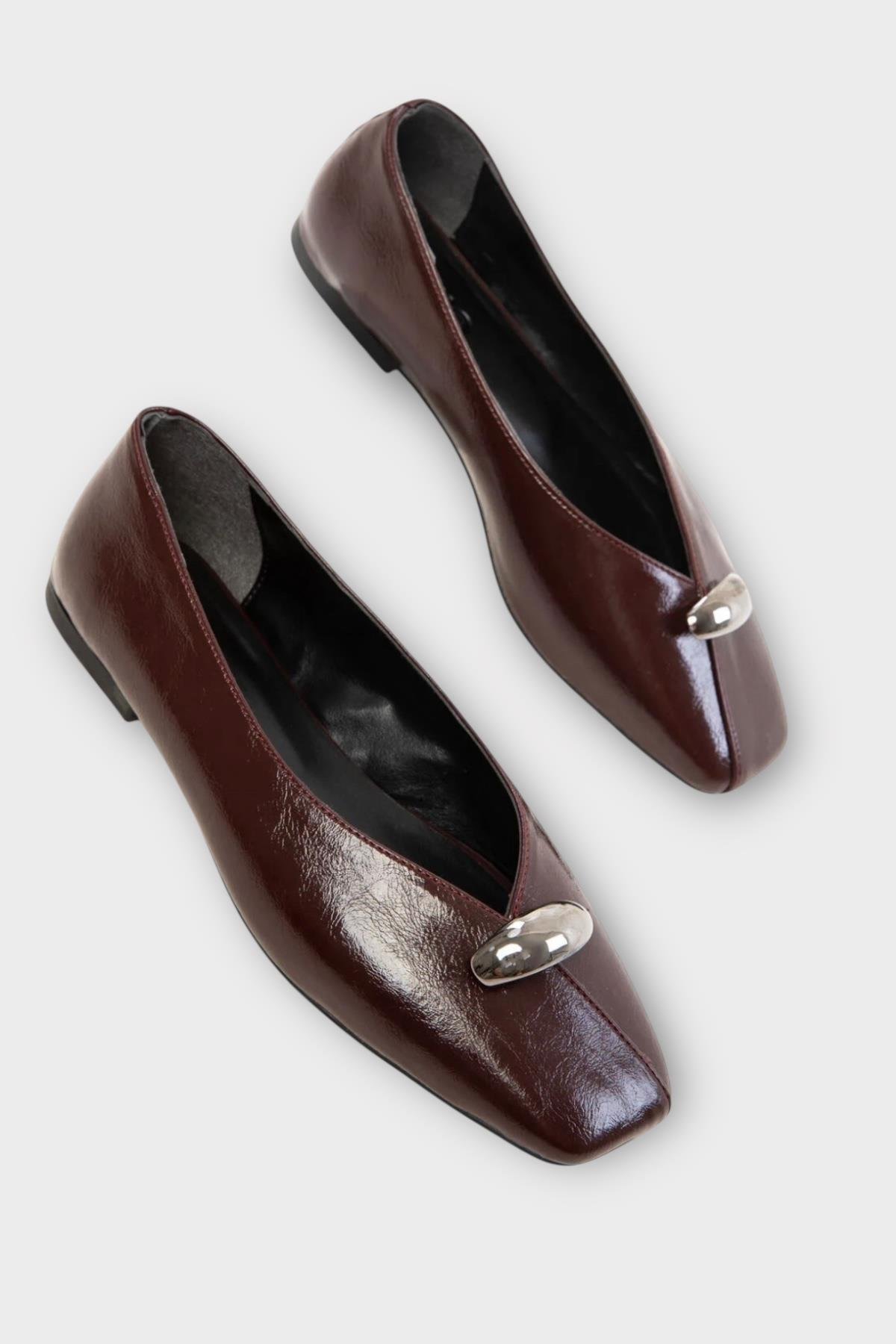 Kare Burun Toka Detaylı Kadın Babet BORDO - Görsel 4