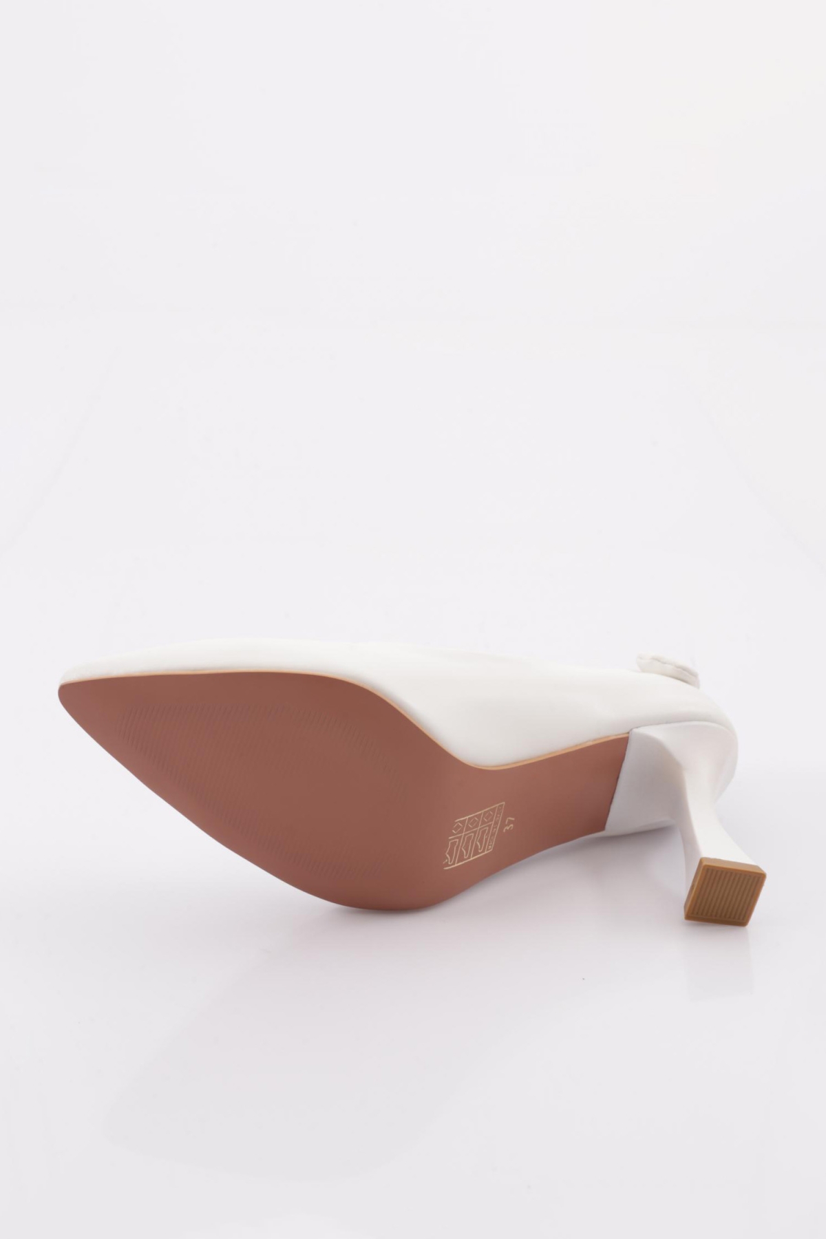 700 Kadin Sivri Burun Parmak Dekolteli Arka Fiyonklu Kadeh Topuk Ayakkabi - Görsel 6