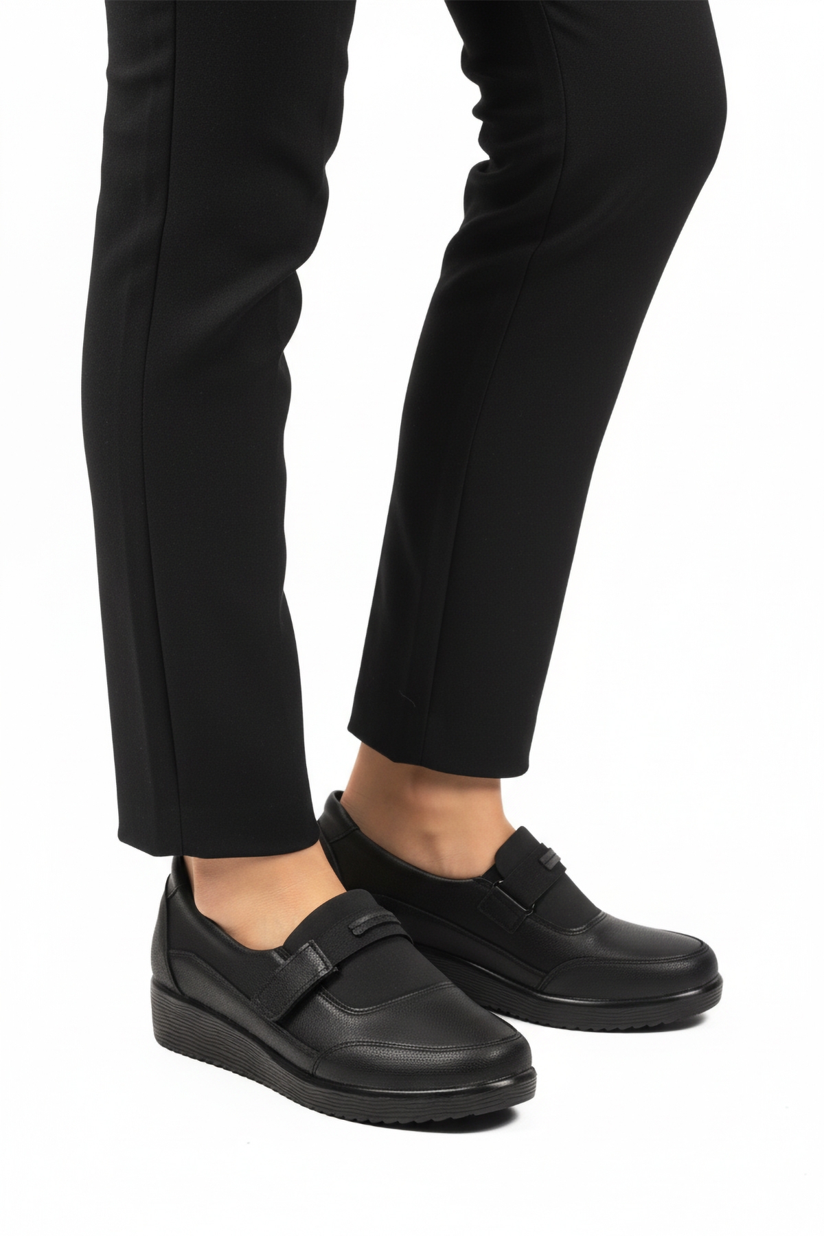 Aspor Siyah Cırtlı Kadın Casual Ayakkabı - Görsel 2