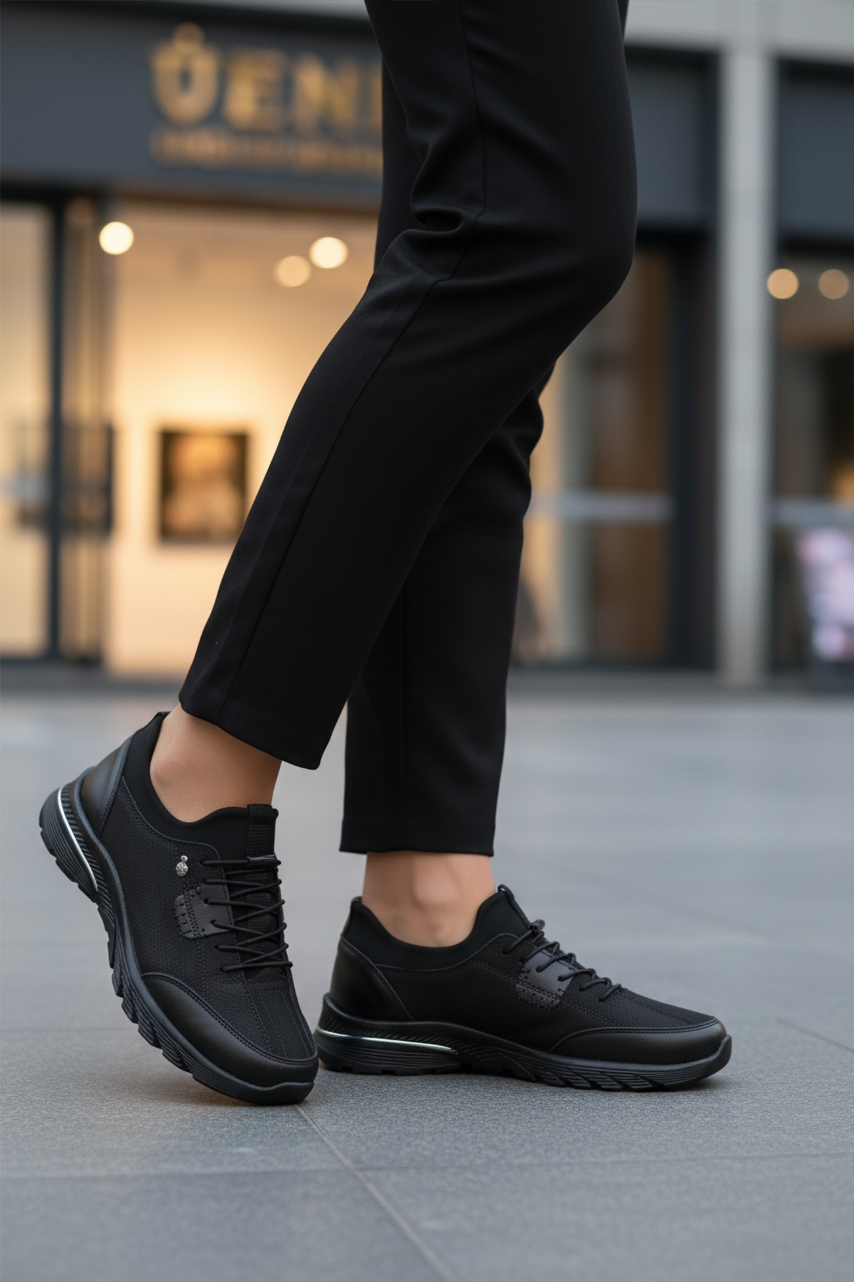 Aspor Siyah Nubuk Hakiki Deri Kadın Casual Ayakkabı - Görsel 4