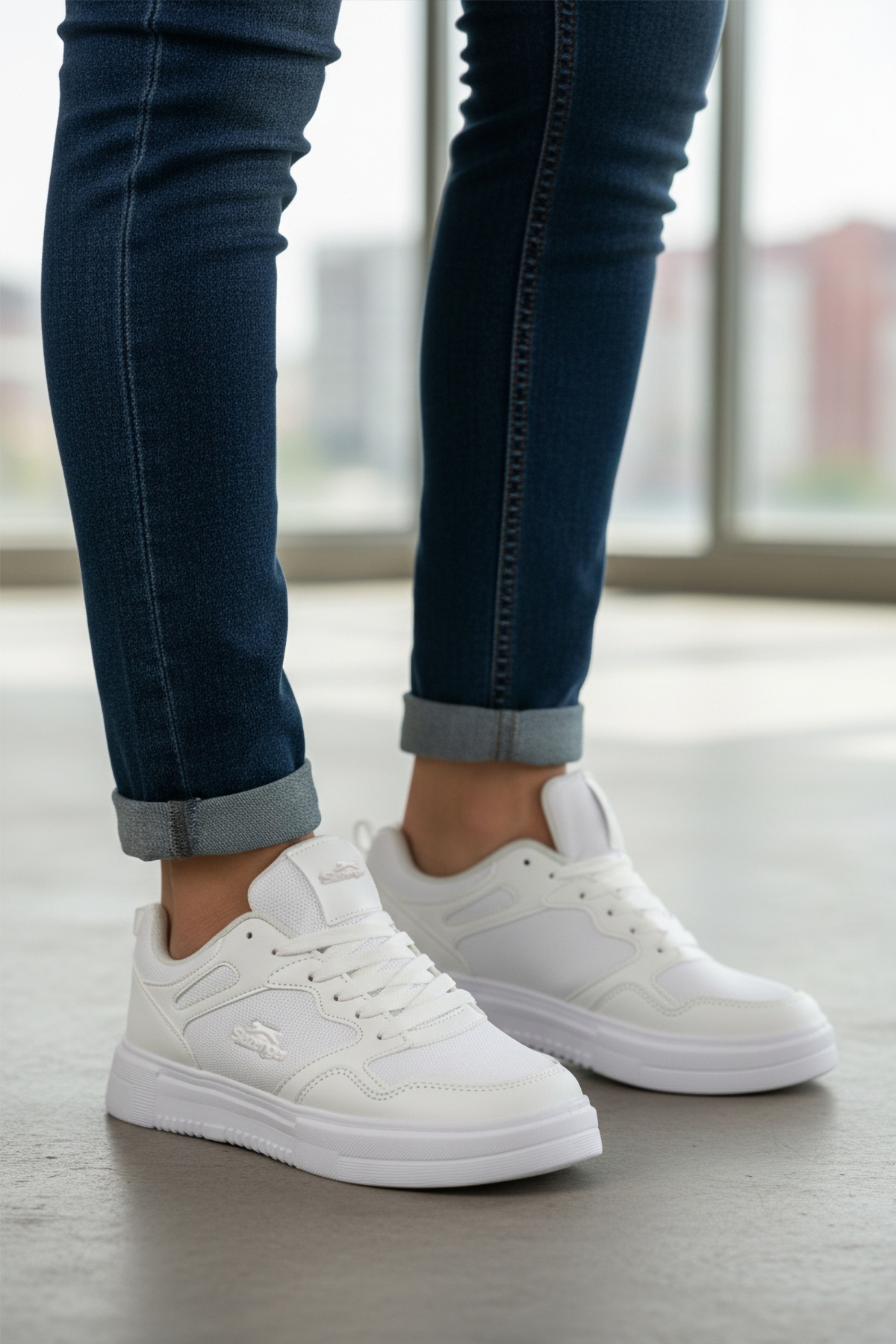 Beyaz Bağcıklı Unisex Spor Ayakkabı - Görsel 4