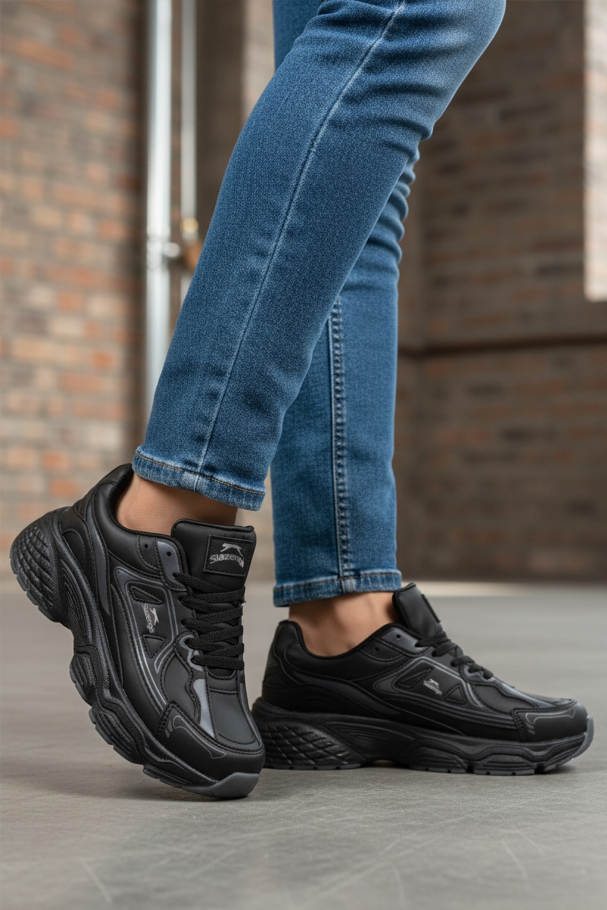 Siyah Bağcıklı Unisex Spor Ayakkabı - Görsel 4