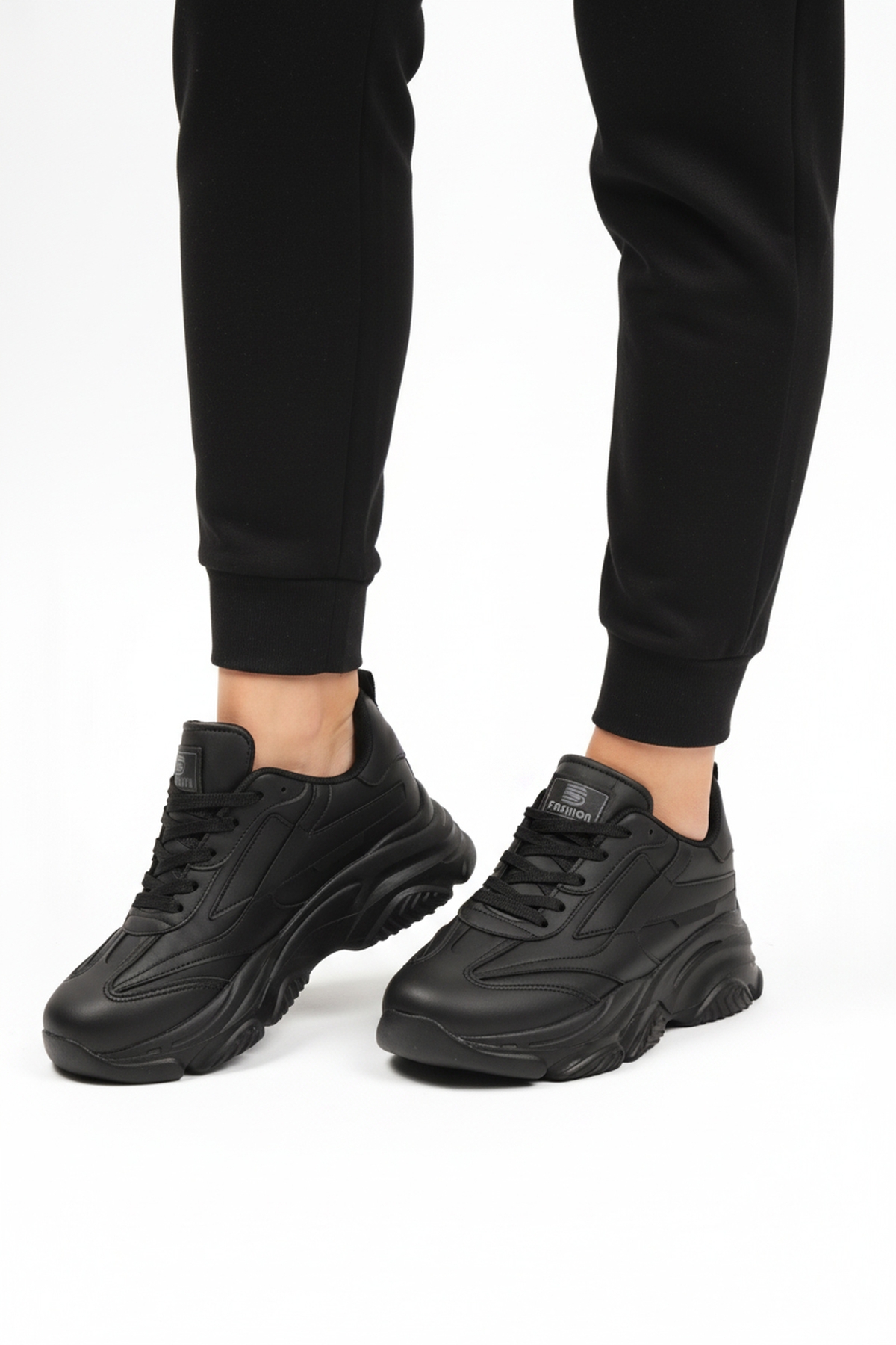 Siyah Bağcıklı Kadın Sneaker - Görsel 2