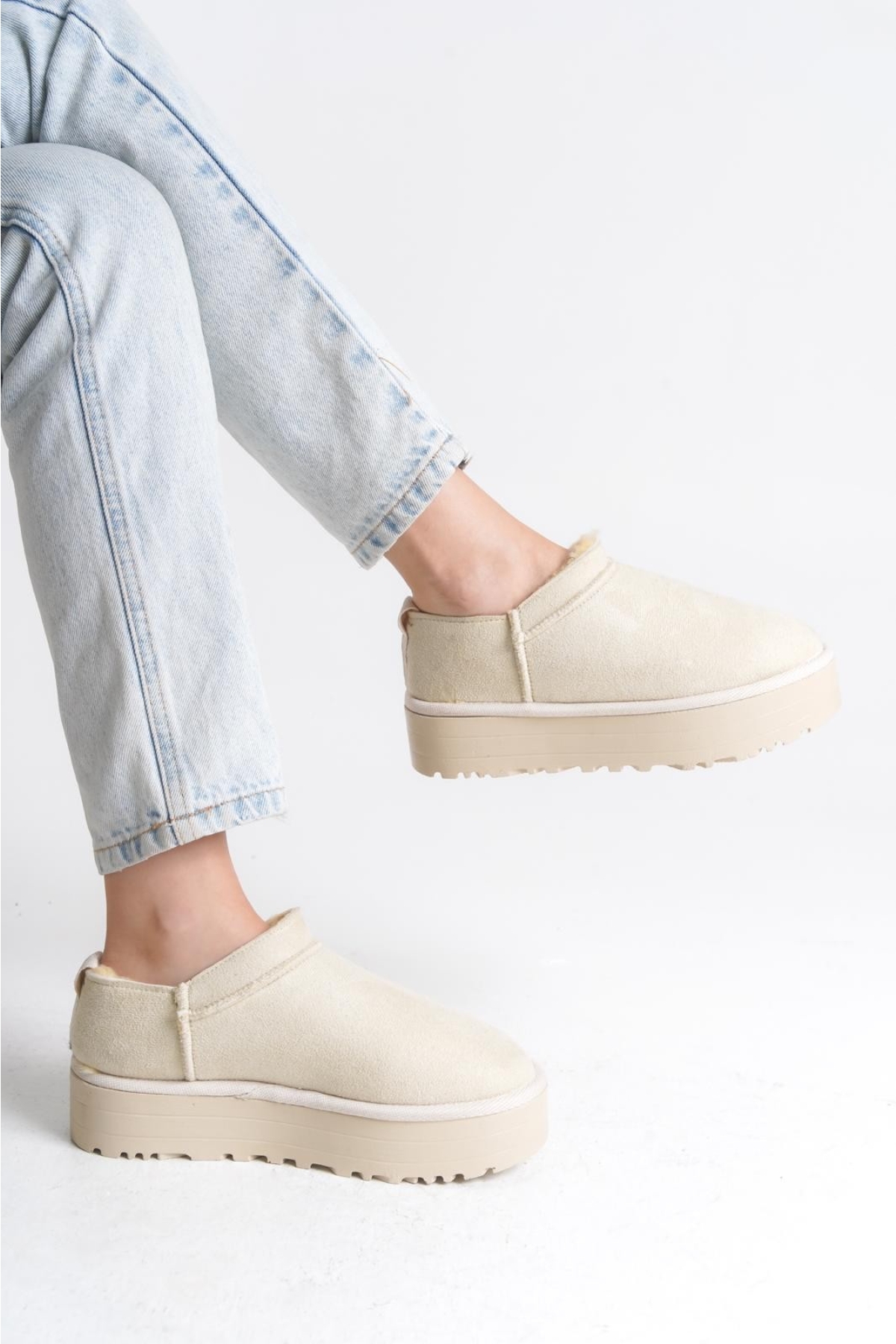 Bej Süet Kürklü Kadın Düz Bootie - Görsel 5