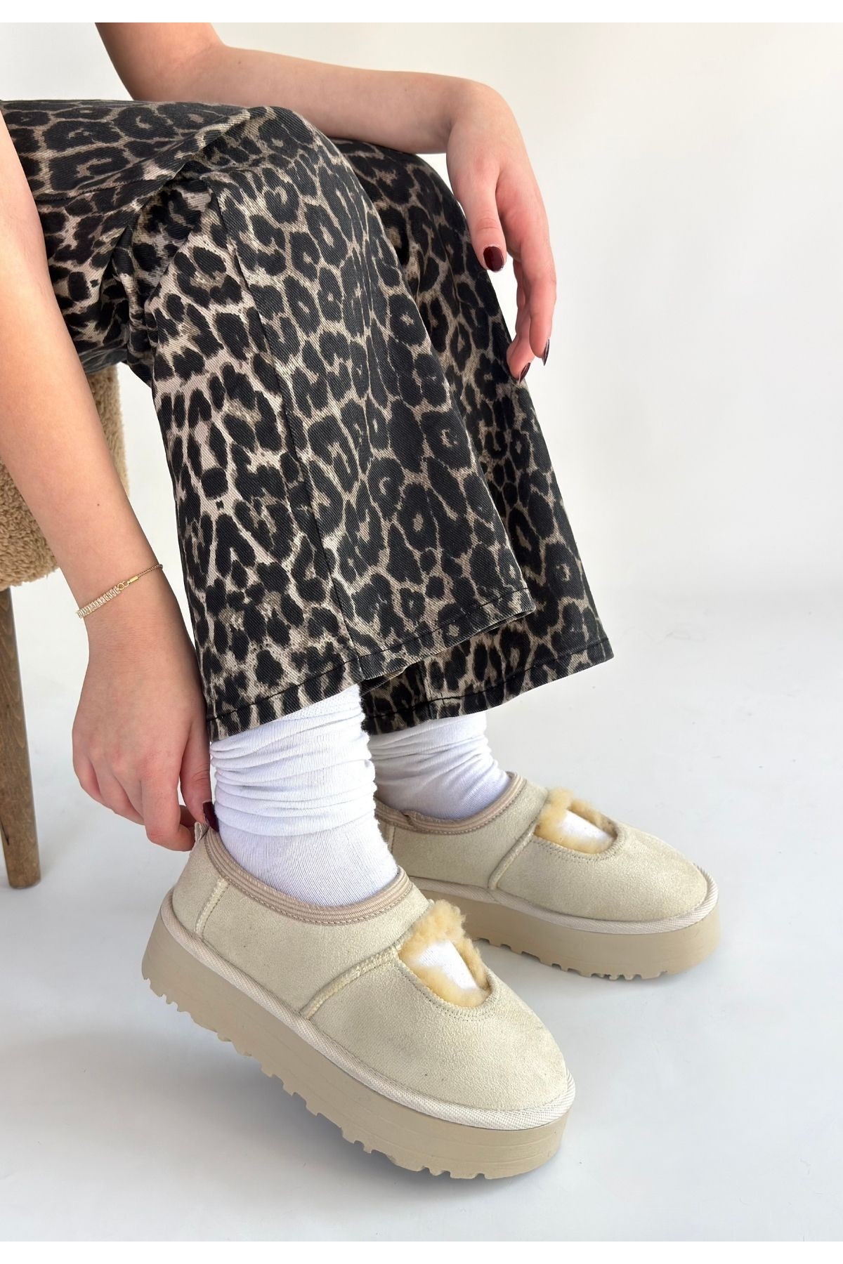 Bej Süet Kürklü Kadın Düz Bootie - Görsel 3