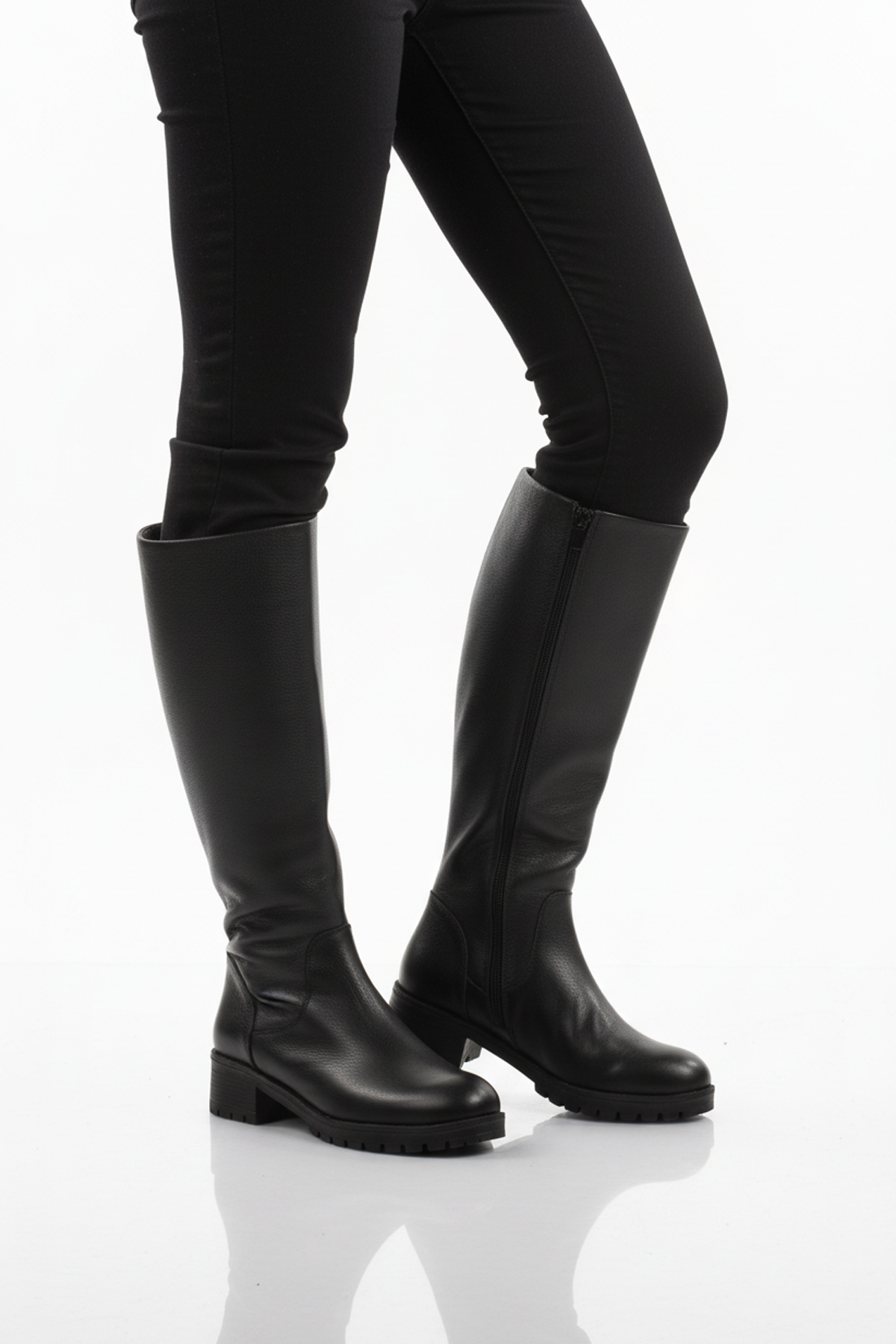 Siyah Hakiki Deri İçi Polarlı Kaymaz Kadın Çizme 26900-1 Z - Görsel 2